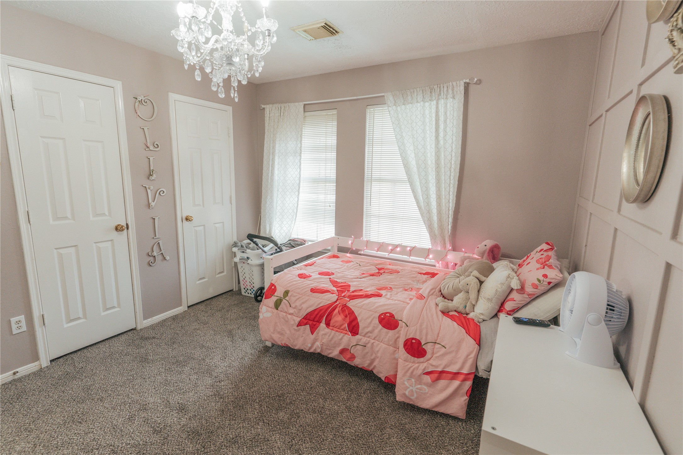 1910 N Mission Circle Property Photo 11