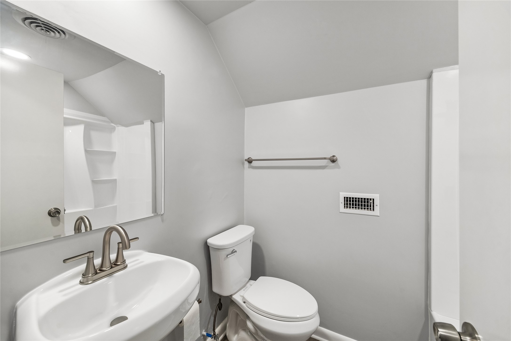 4114 Hill Oak Drive Property Photo 8