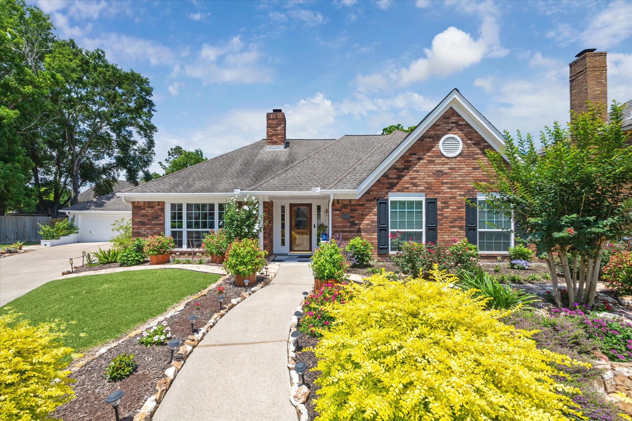 15307 Montwood Drive Property Photo 1