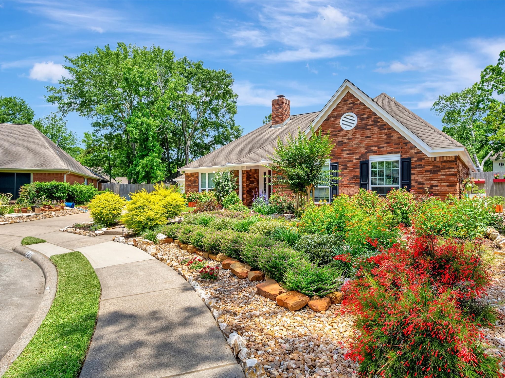 15307 Montwood Drive Property Photo 2