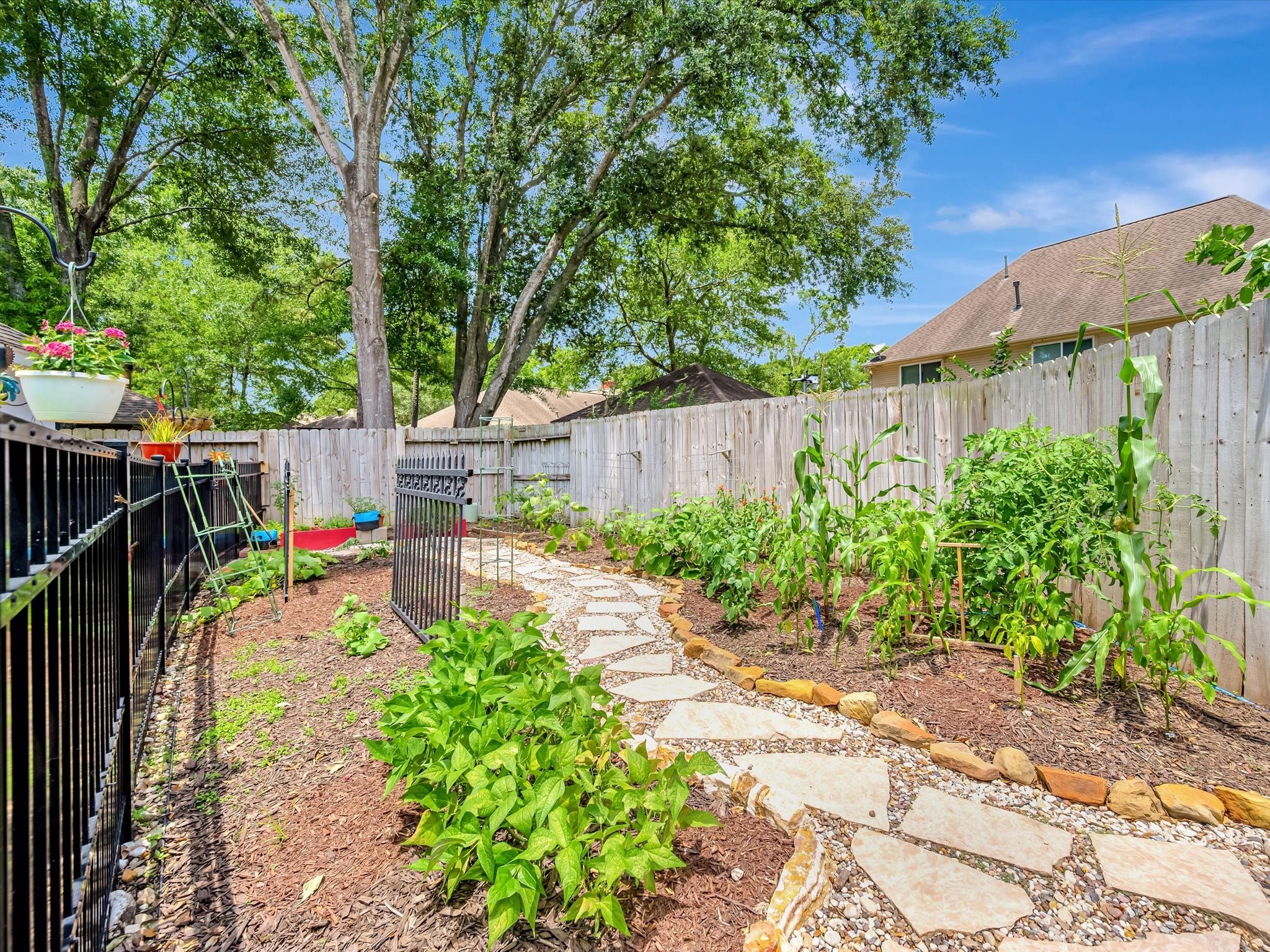 15307 Montwood Drive Property Photo 38