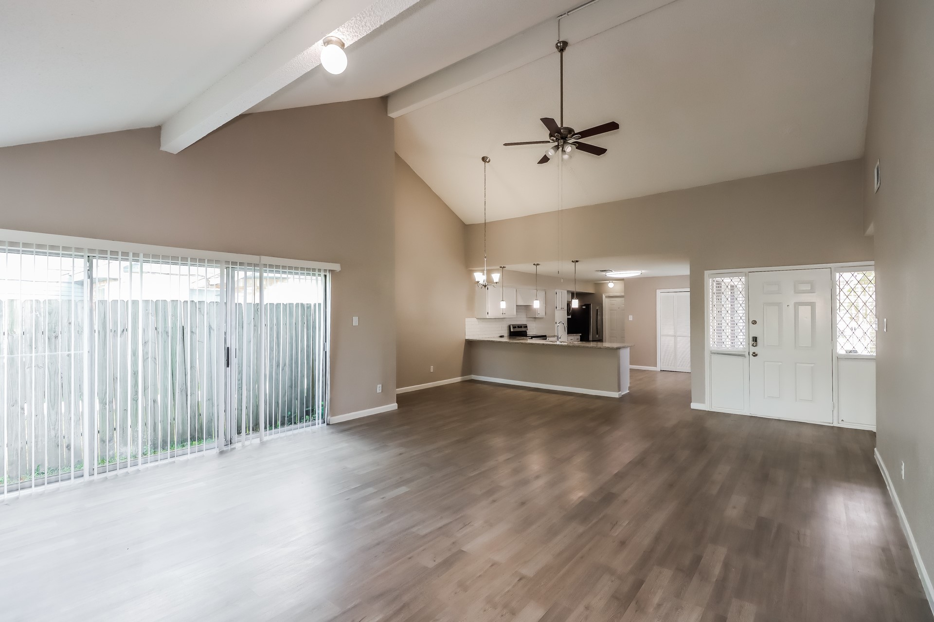 2714 Ashford Trail Drive Property Photo 4