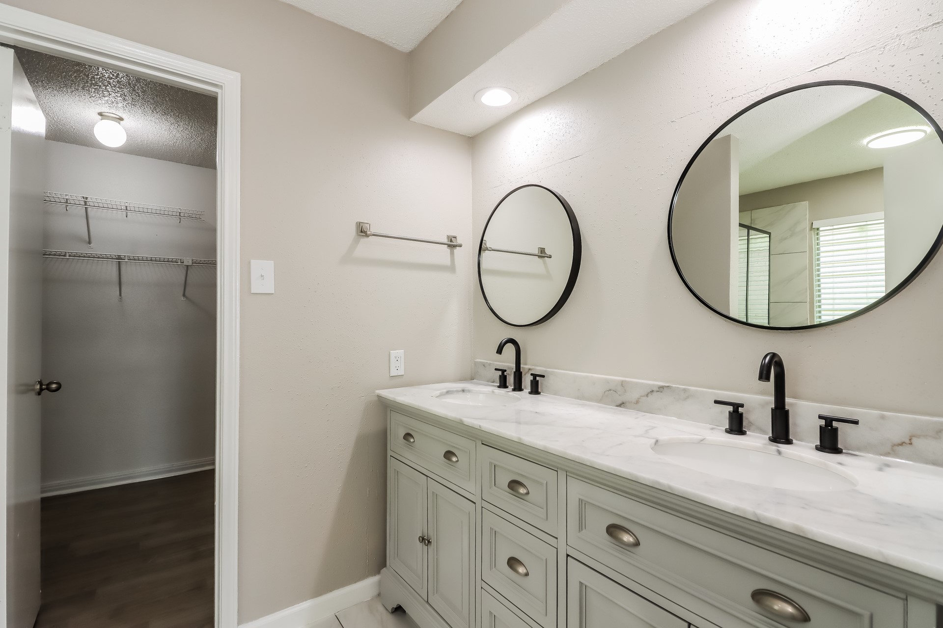 2714 Ashford Trail Drive Property Photo 10