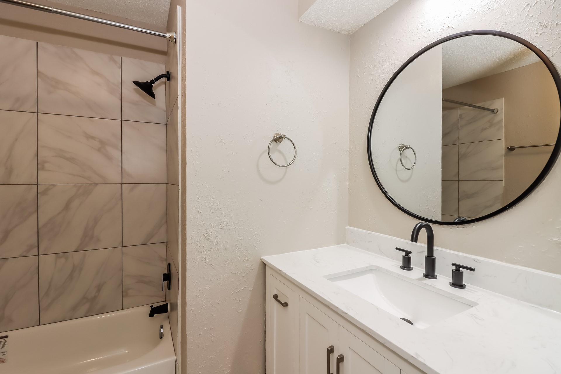 2714 Ashford Trail Drive Property Photo 14