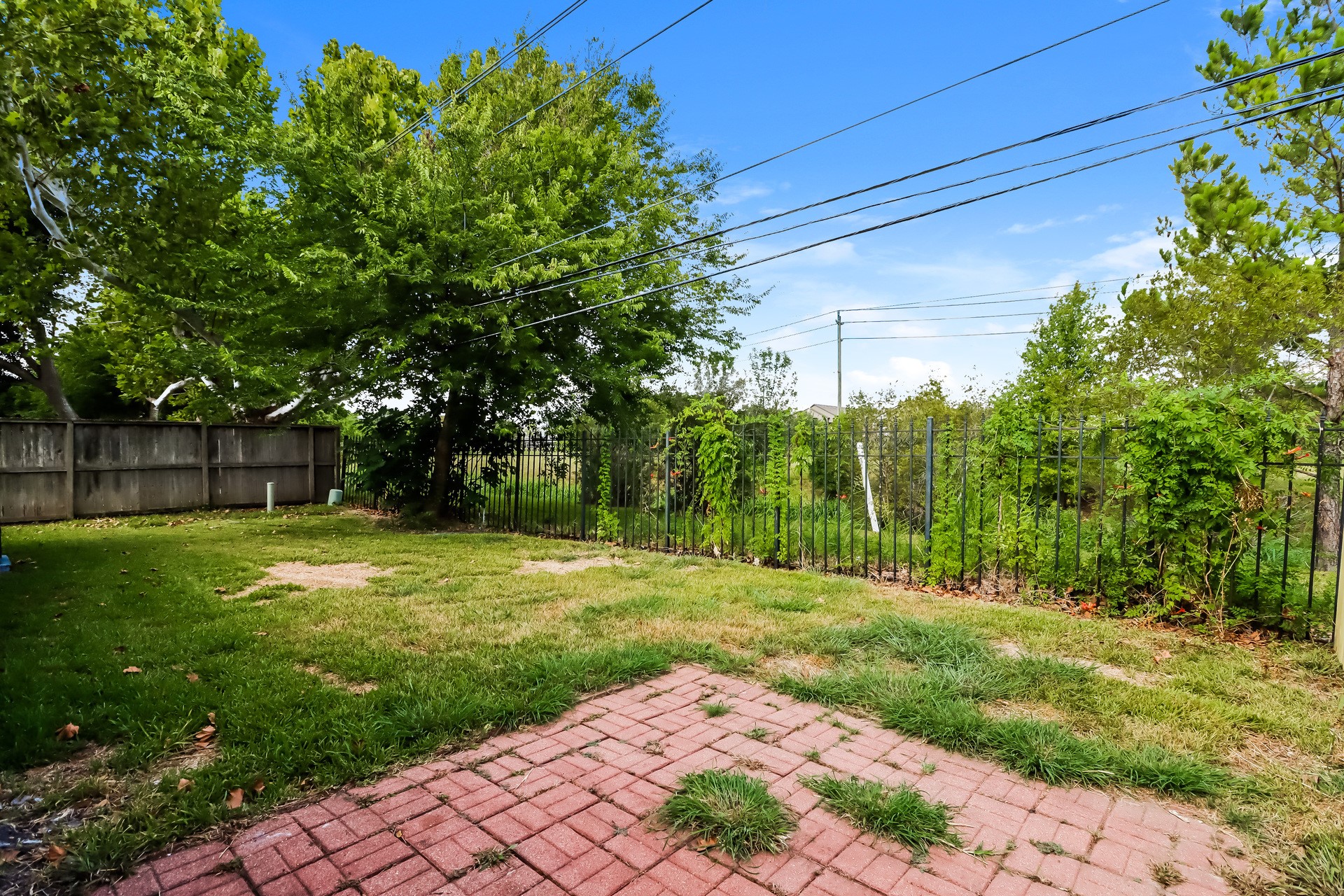 2714 Ashford Trail Drive Property Photo 15