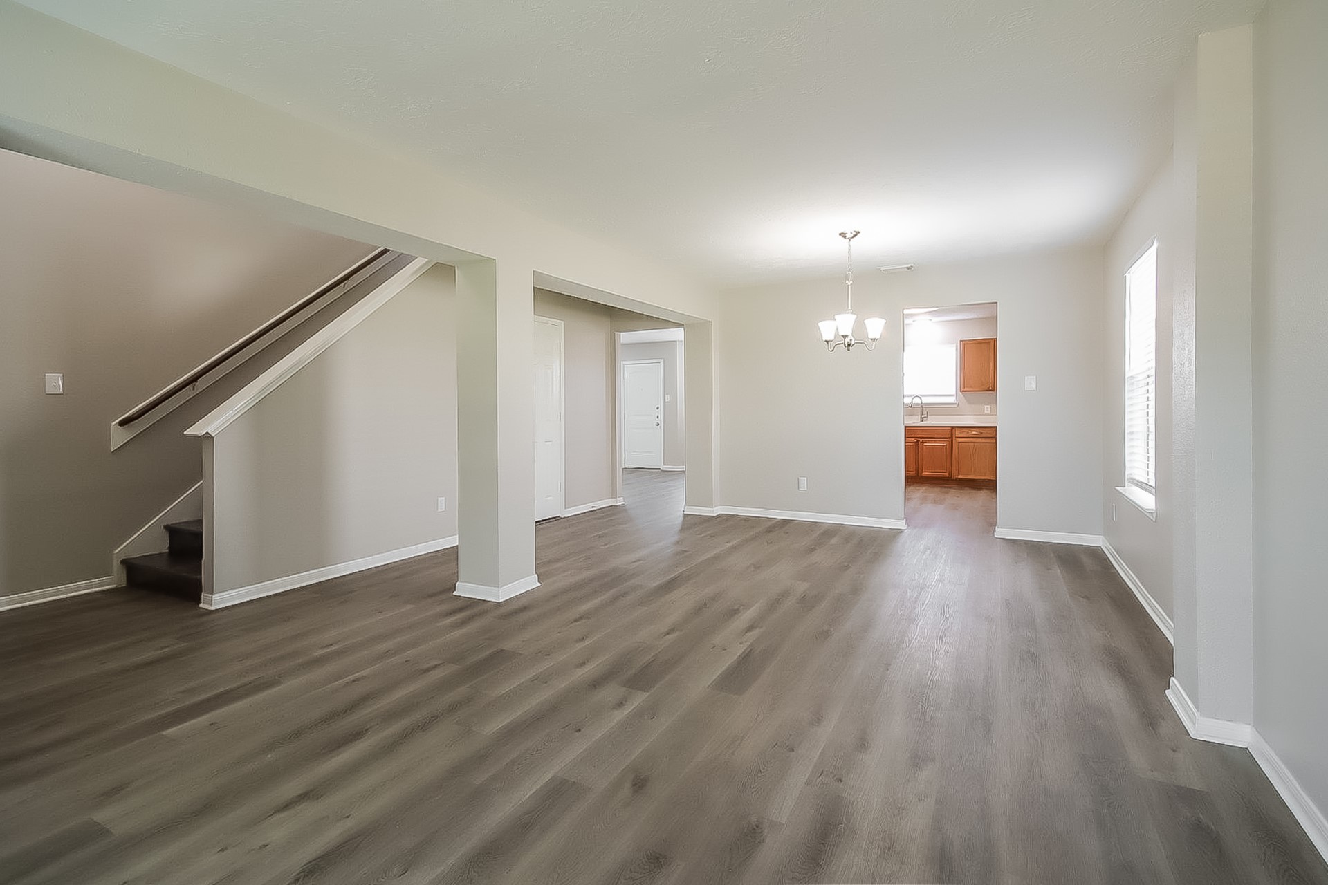 4805 E Parma Drive Property Photo 6