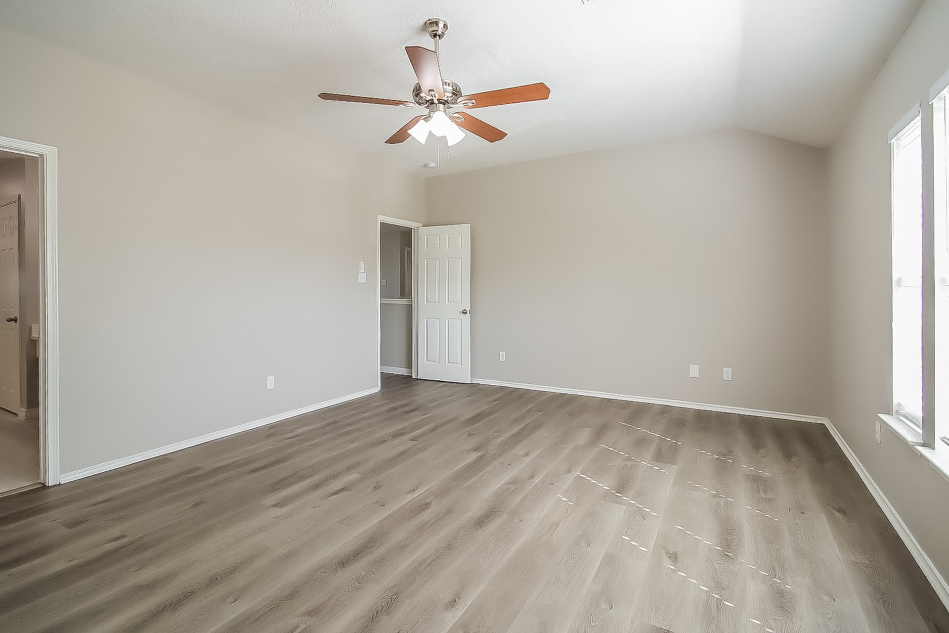 4805 E Parma Drive Property Photo 12