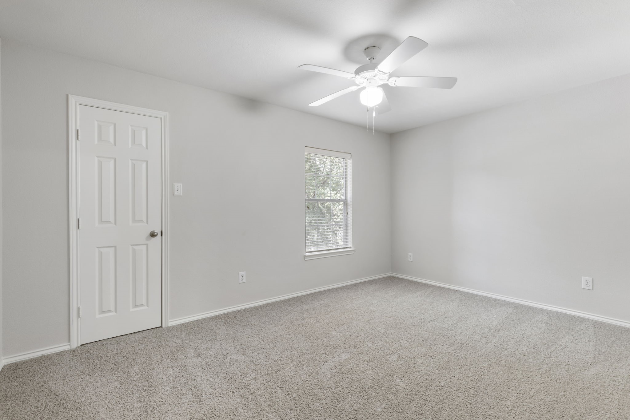 2318 Colonial Springs Lane Property Photo 24