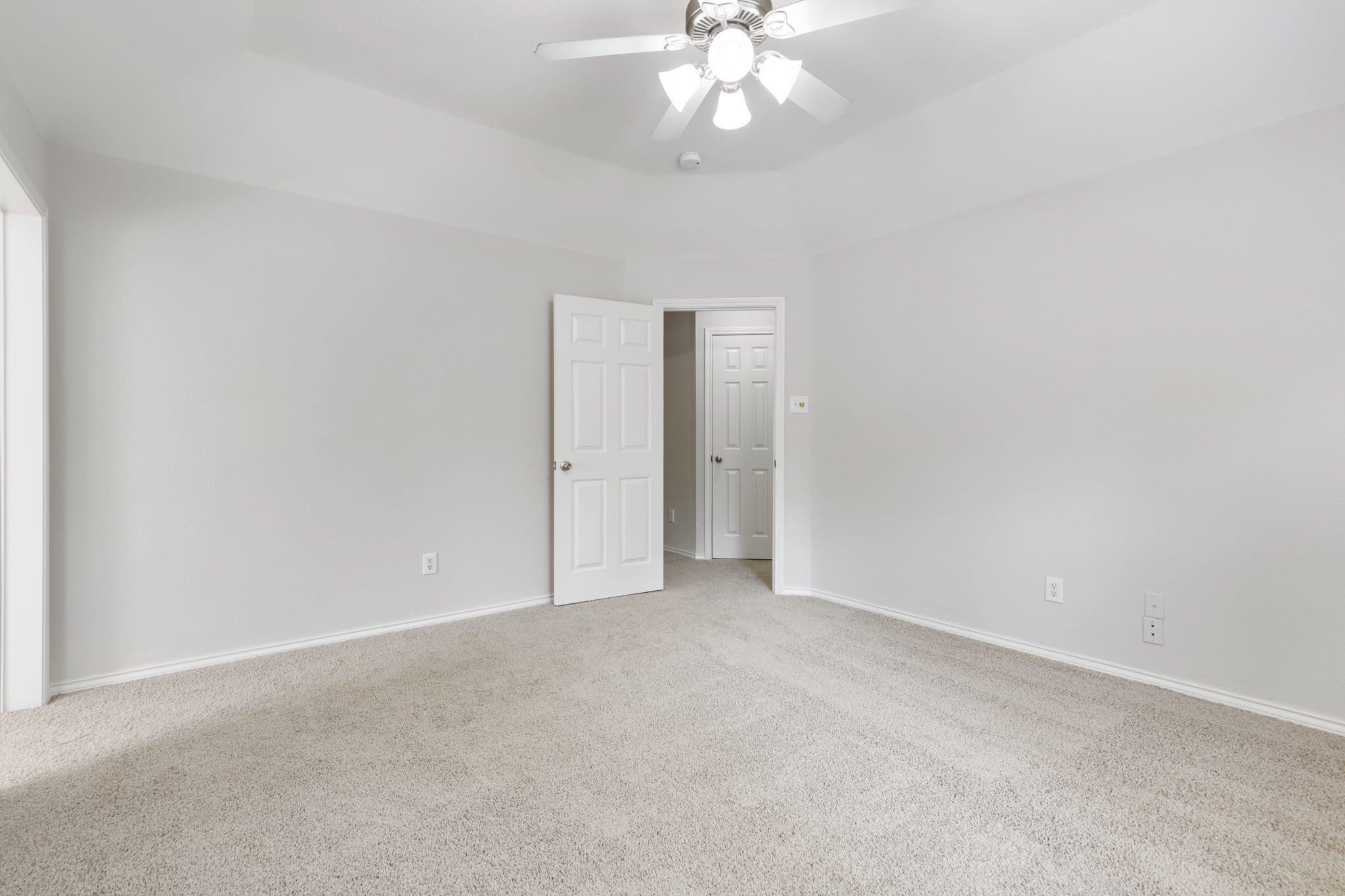 2318 Colonial Springs Lane Property Photo 28