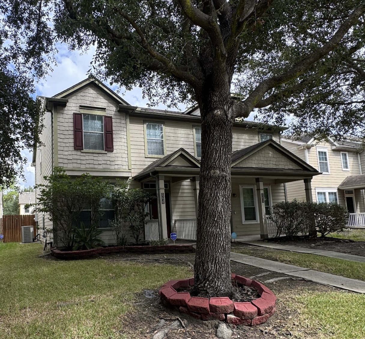 23838 Single Oak Street Property Photo 1