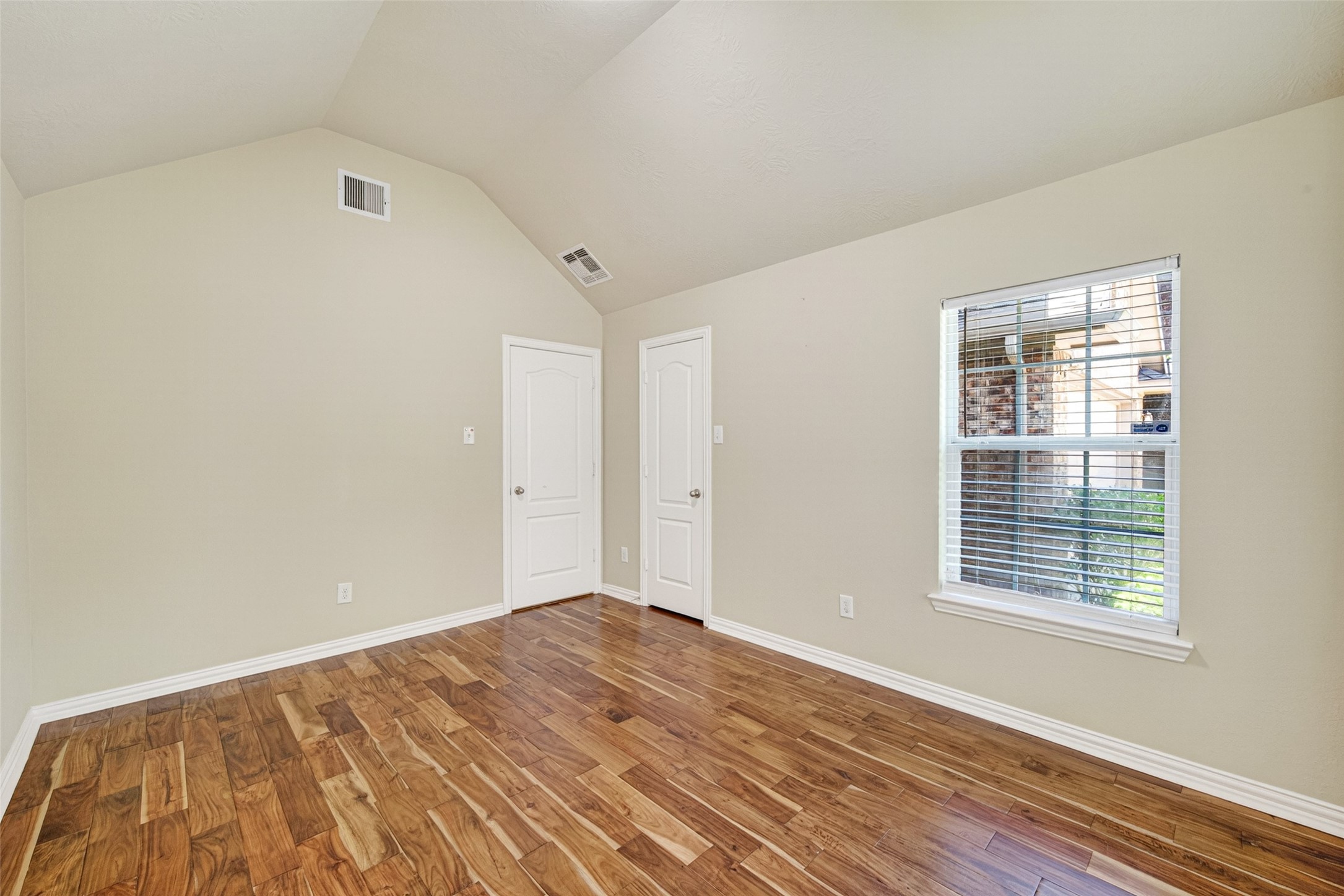 2410 Horned Owl Drive Property Photo 8
