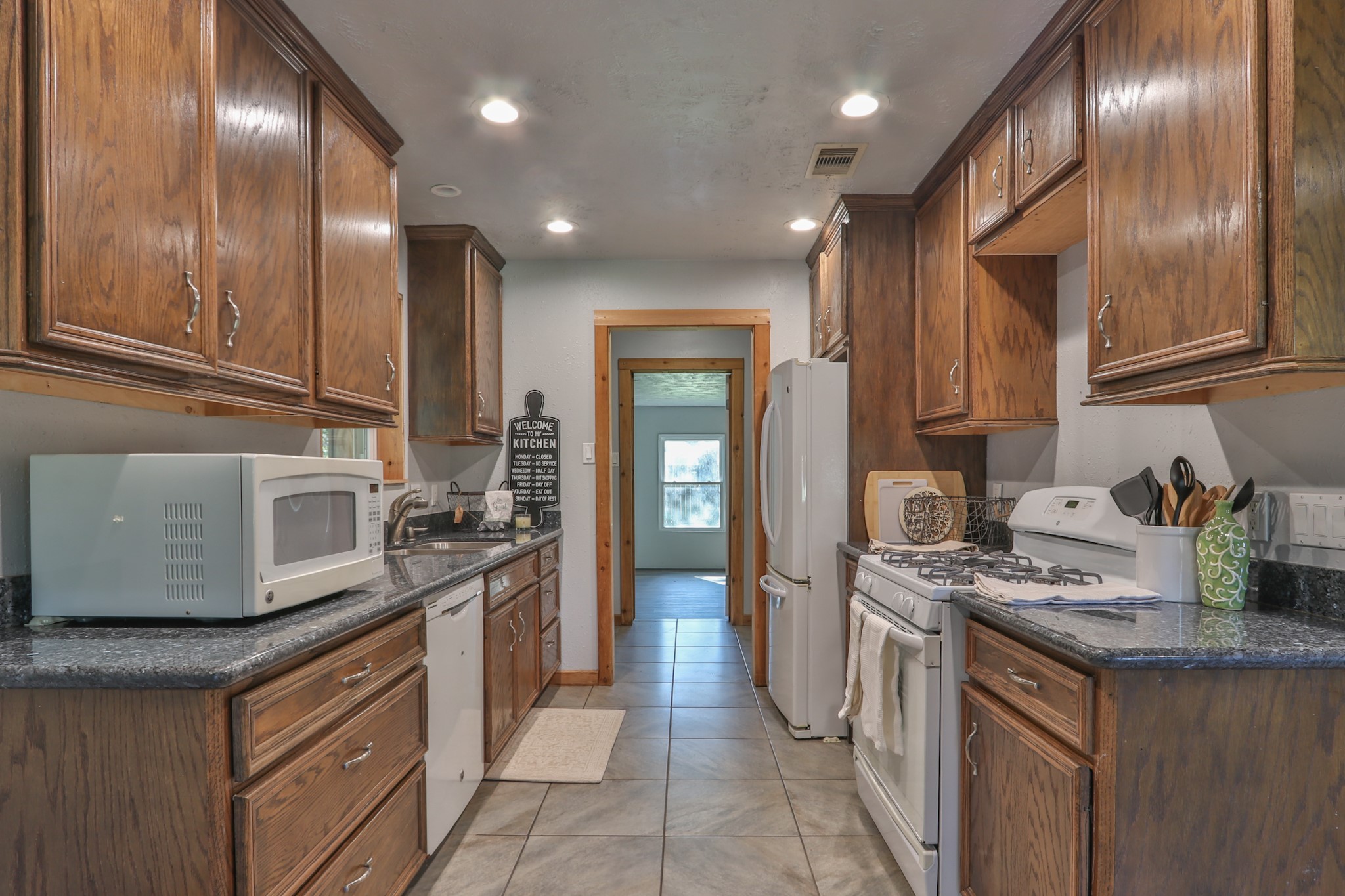 12721 7th Street Property Photo 11