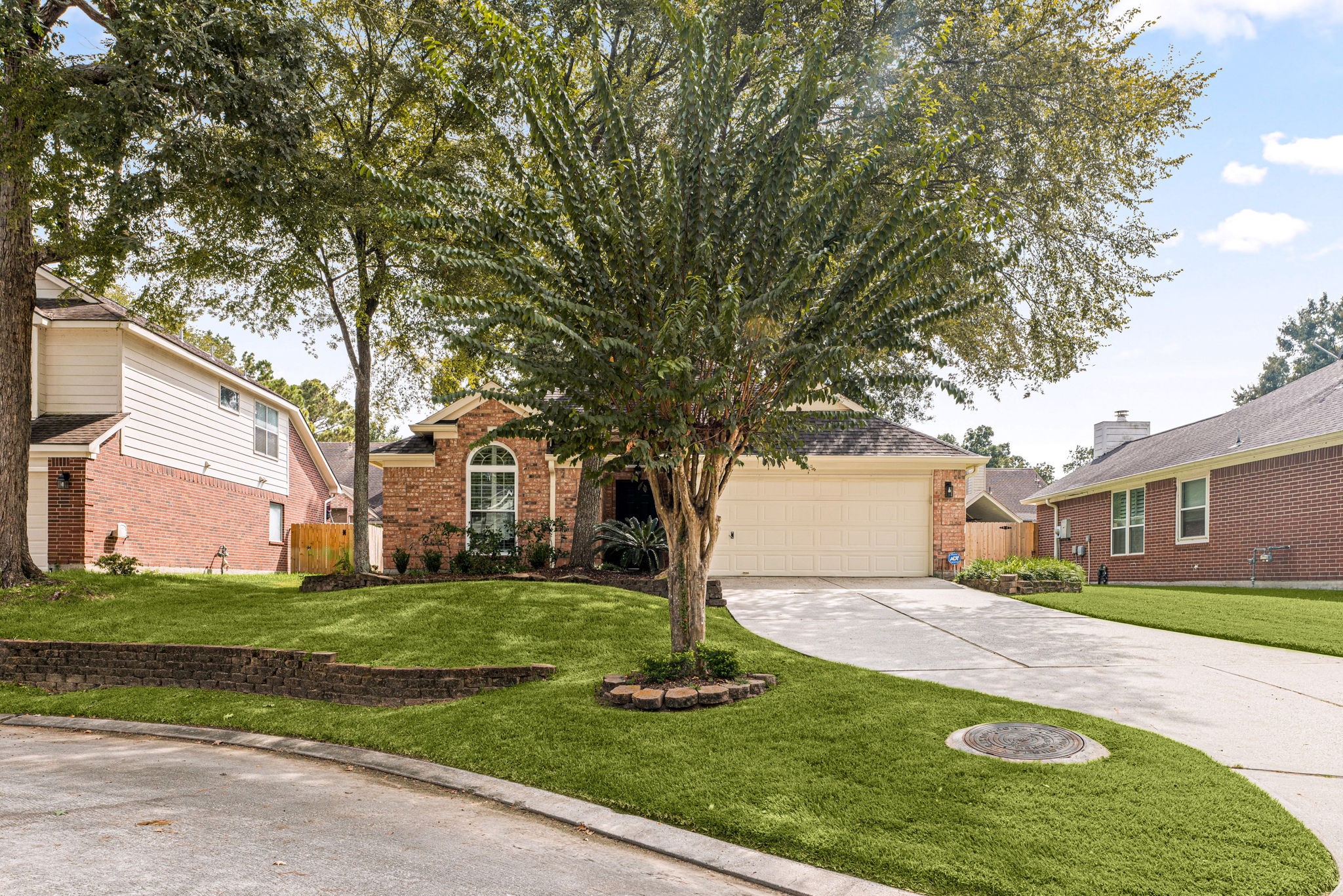 20711 Redbud Trail Property Photo 3