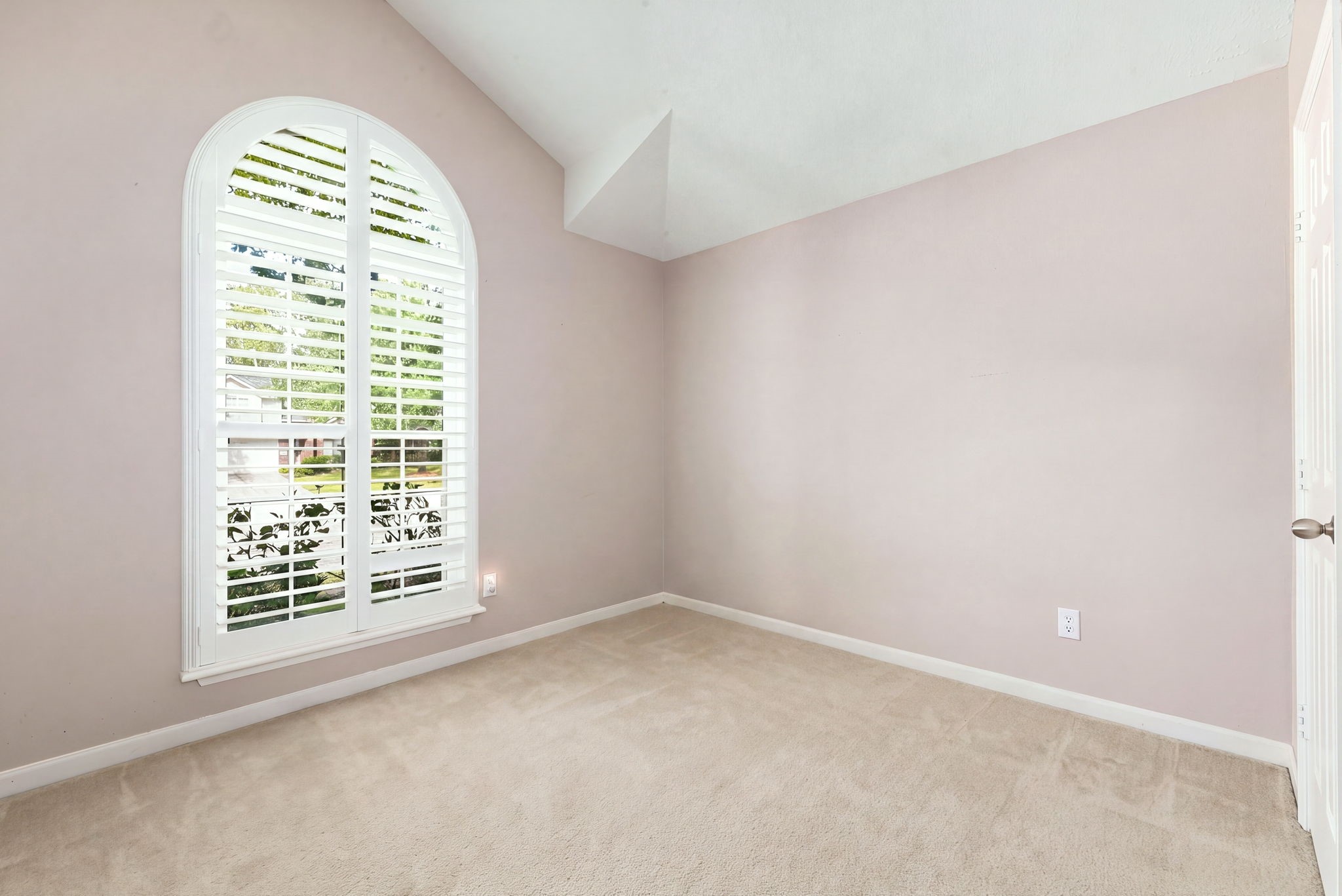 20711 Redbud Trail Property Photo 19