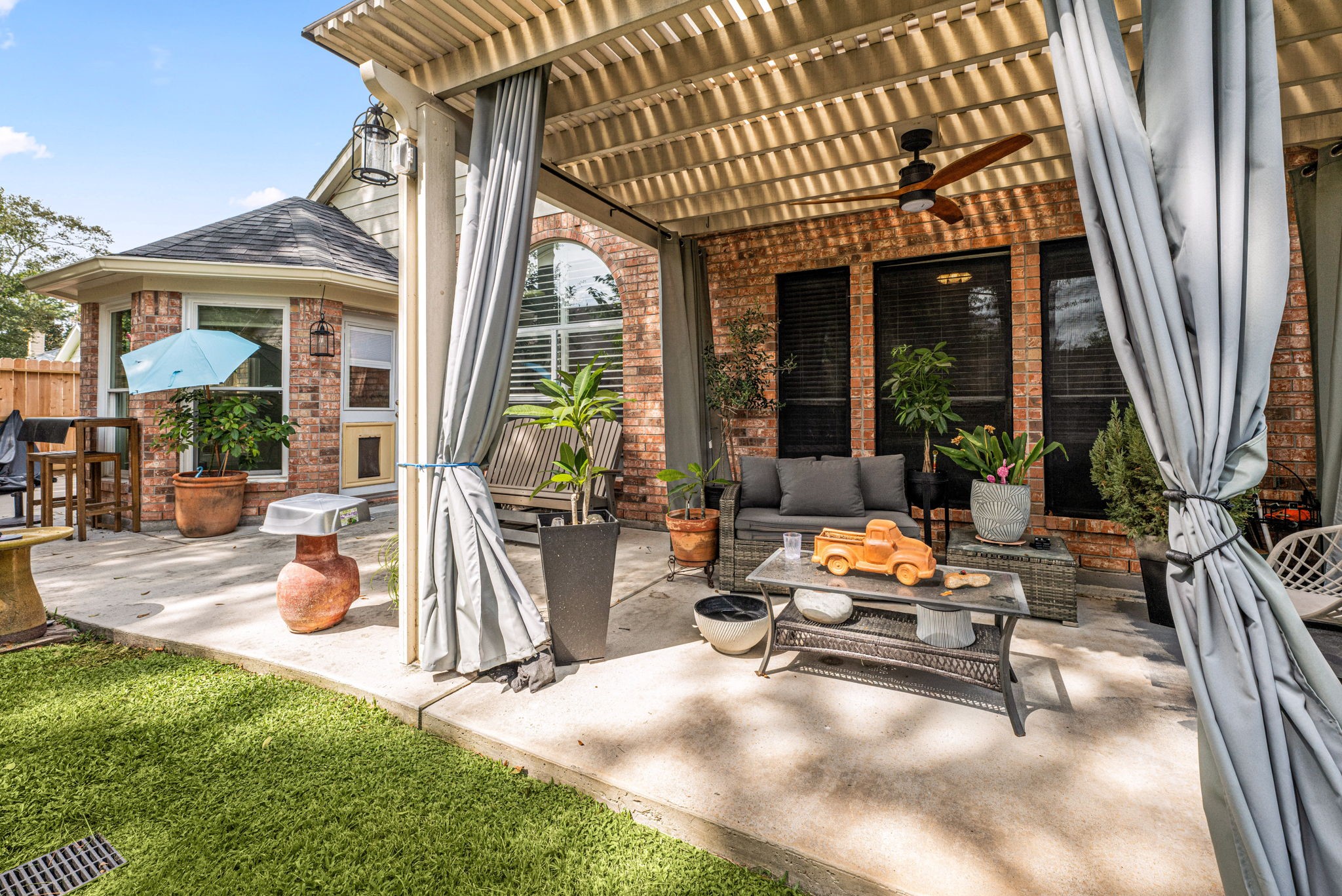 20711 Redbud Trail Property Photo 25