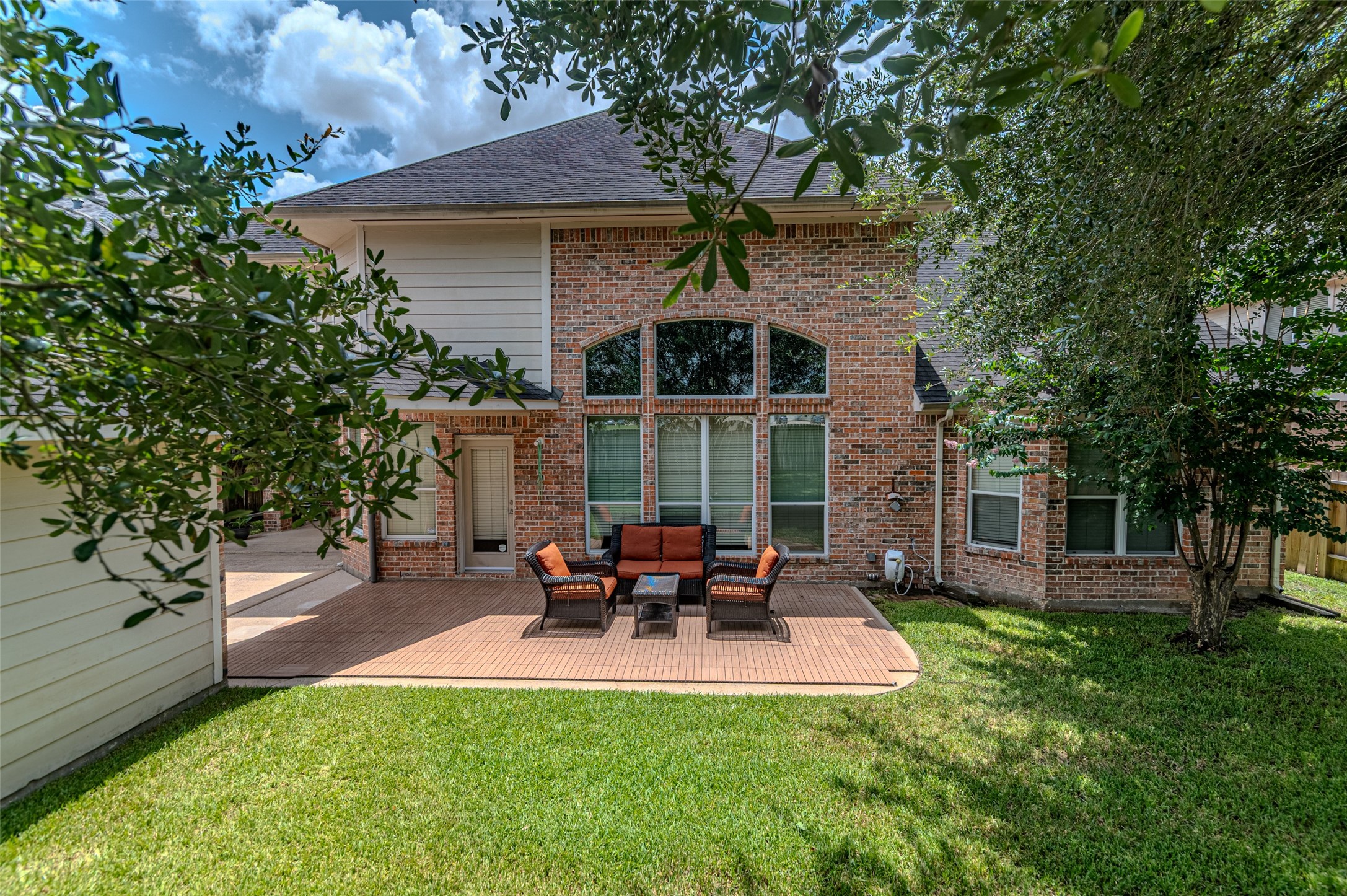 14230 Ashland Landing Drive Property Photo 2