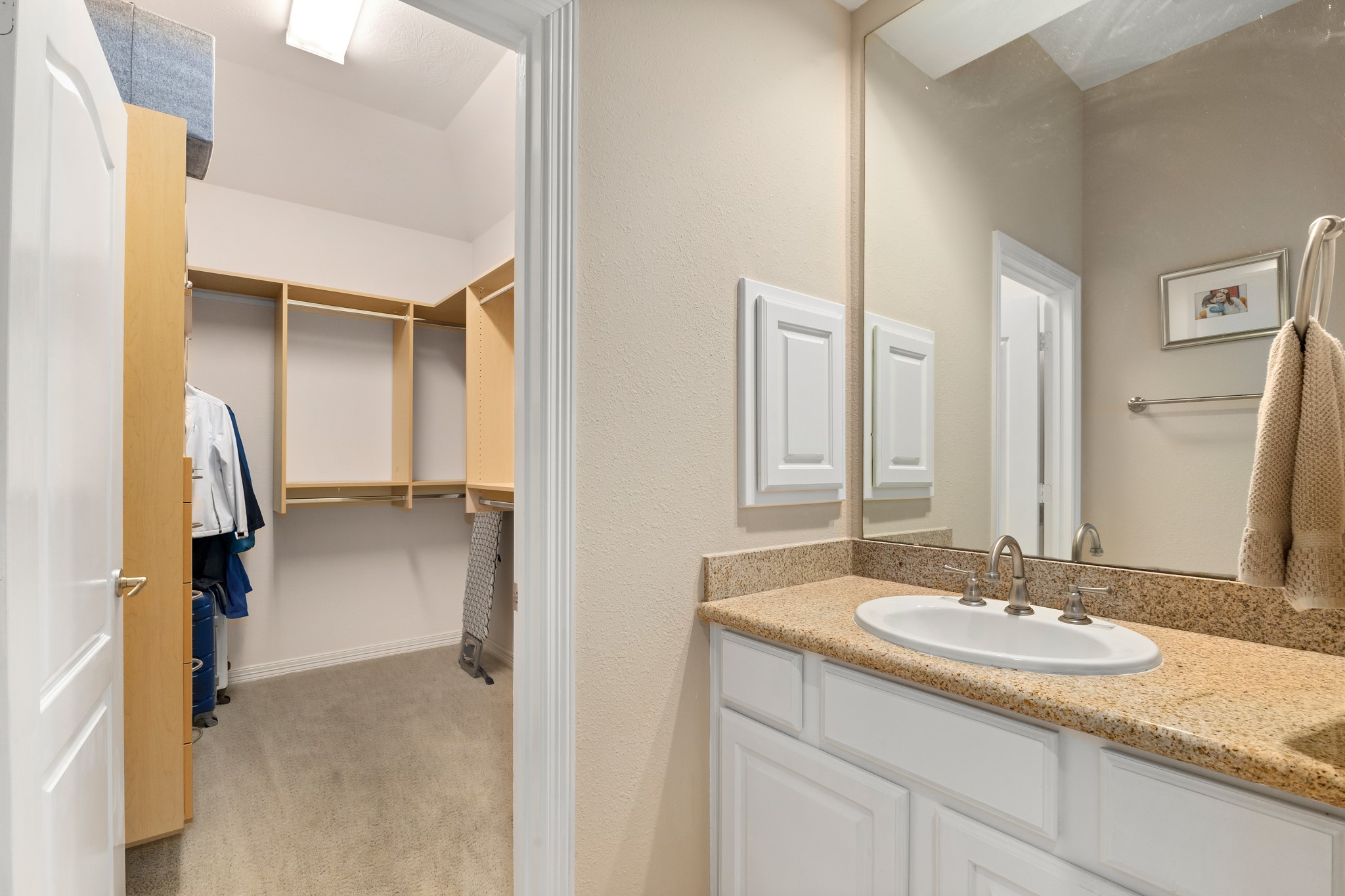 8407 Iron Tree Lane Property Photo 23
