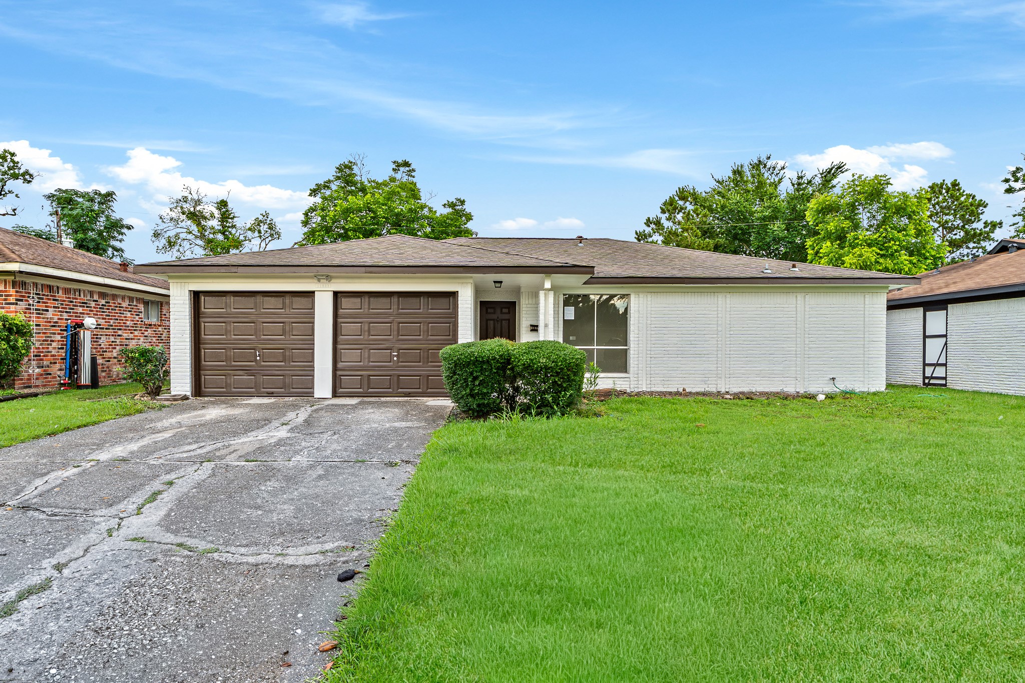 11823 S Willow Circle Property Photo 3