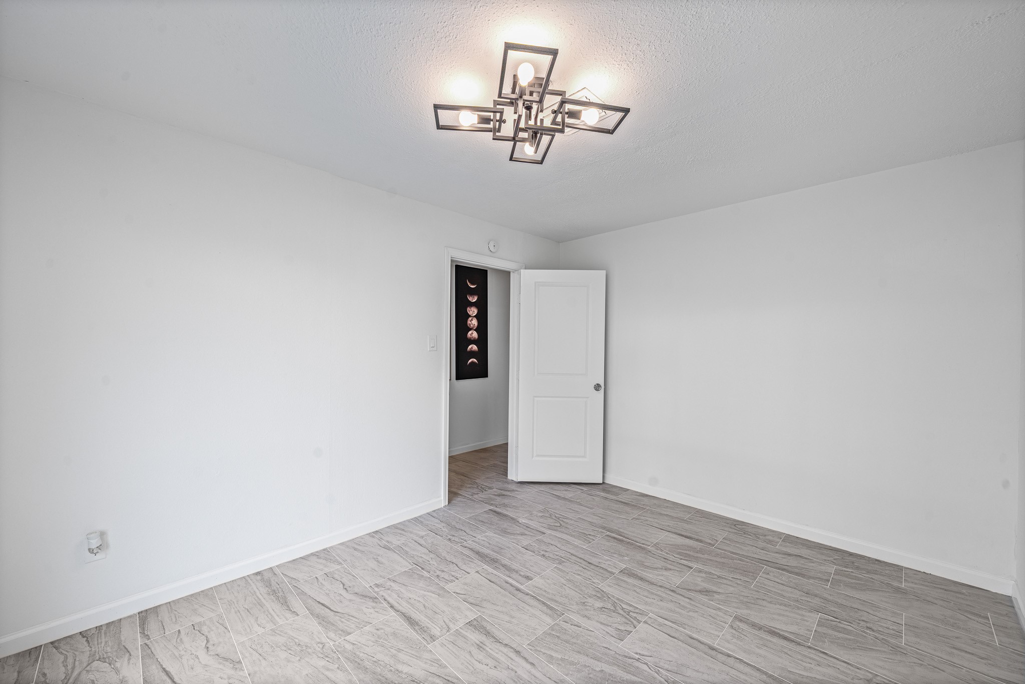 11823 S Willow Circle Property Photo 8