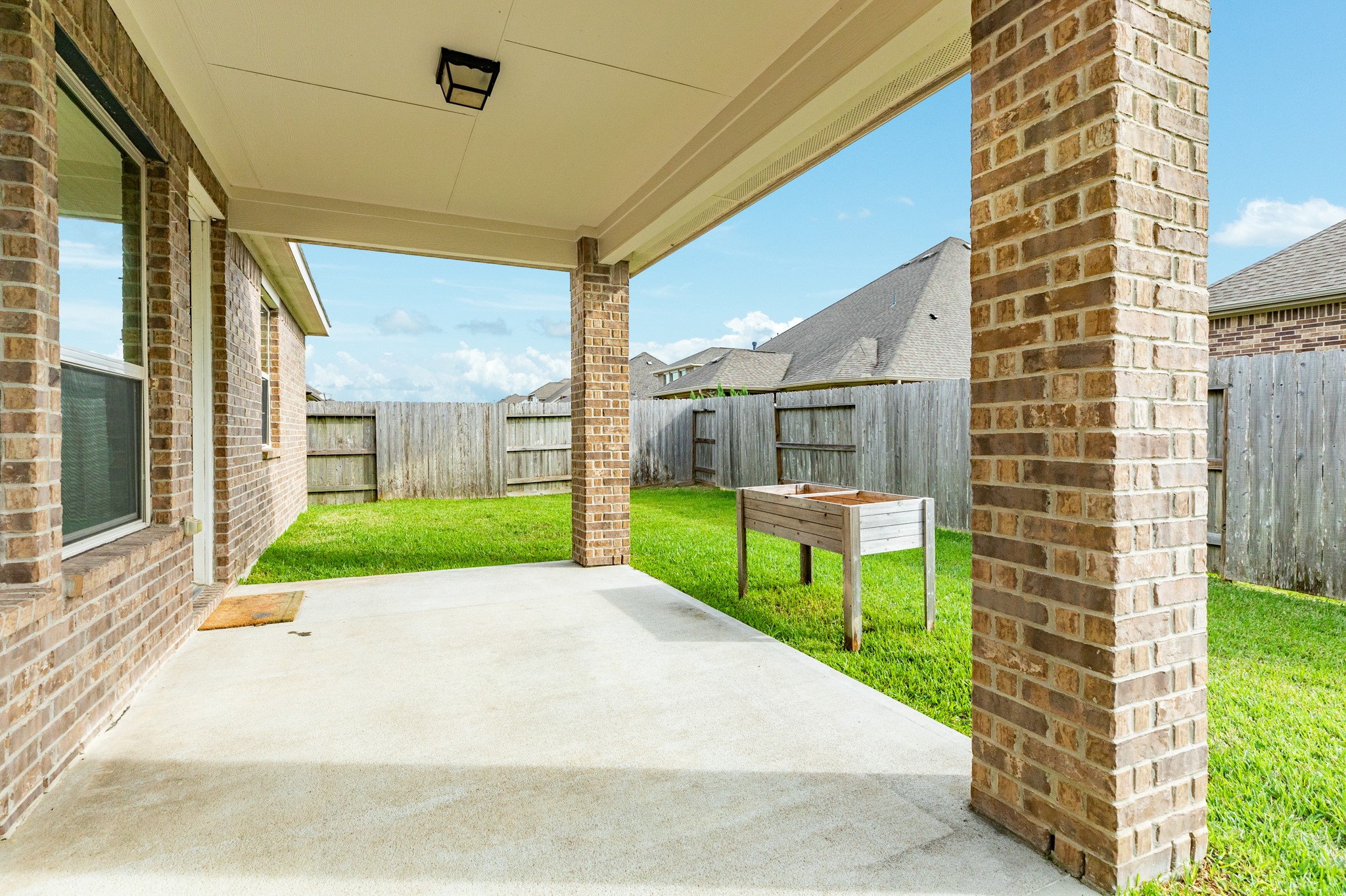 2329 Vineyard Terrace Lane Property Photo 7