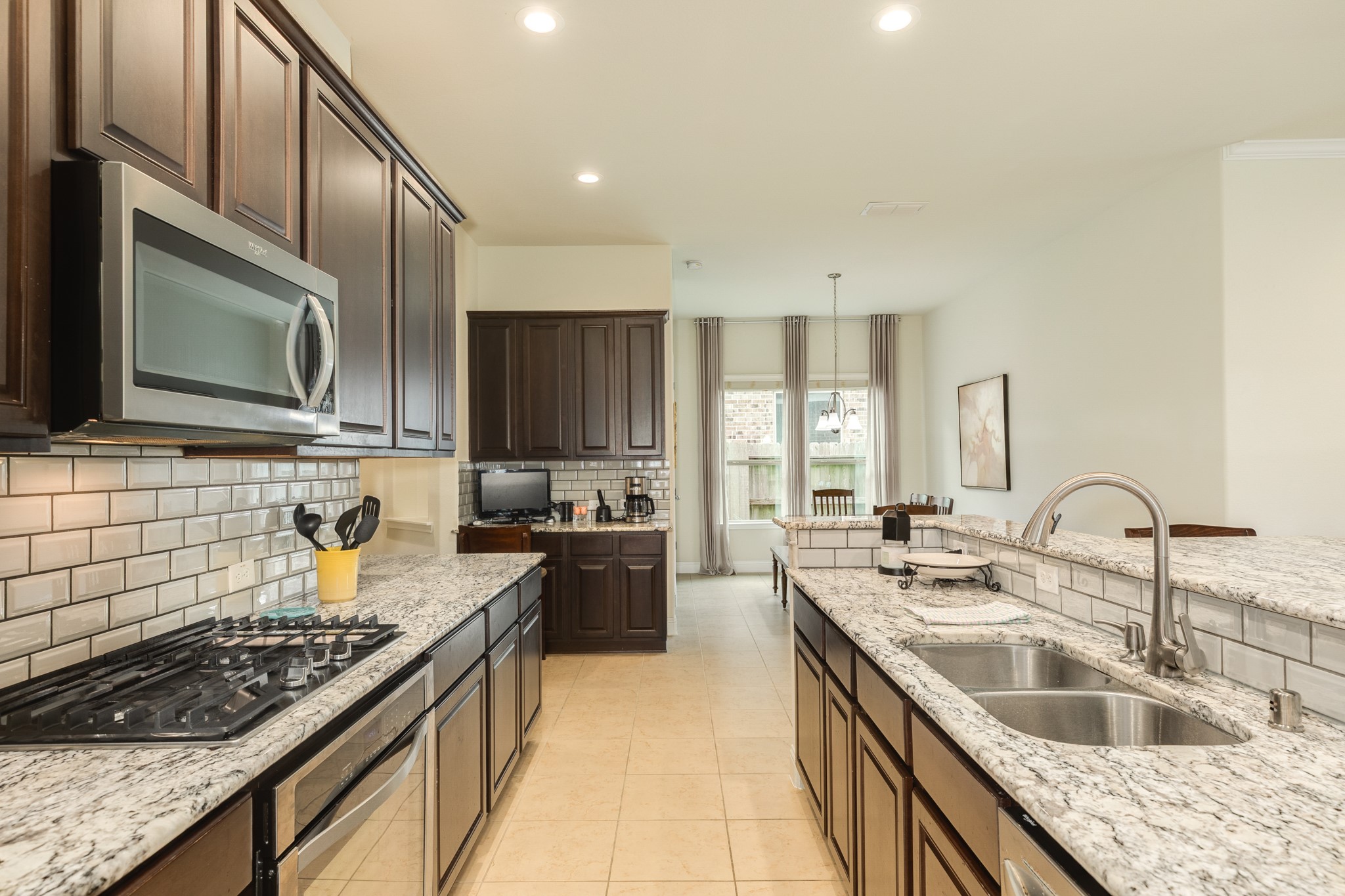 2329 Vineyard Terrace Lane Property Photo 10