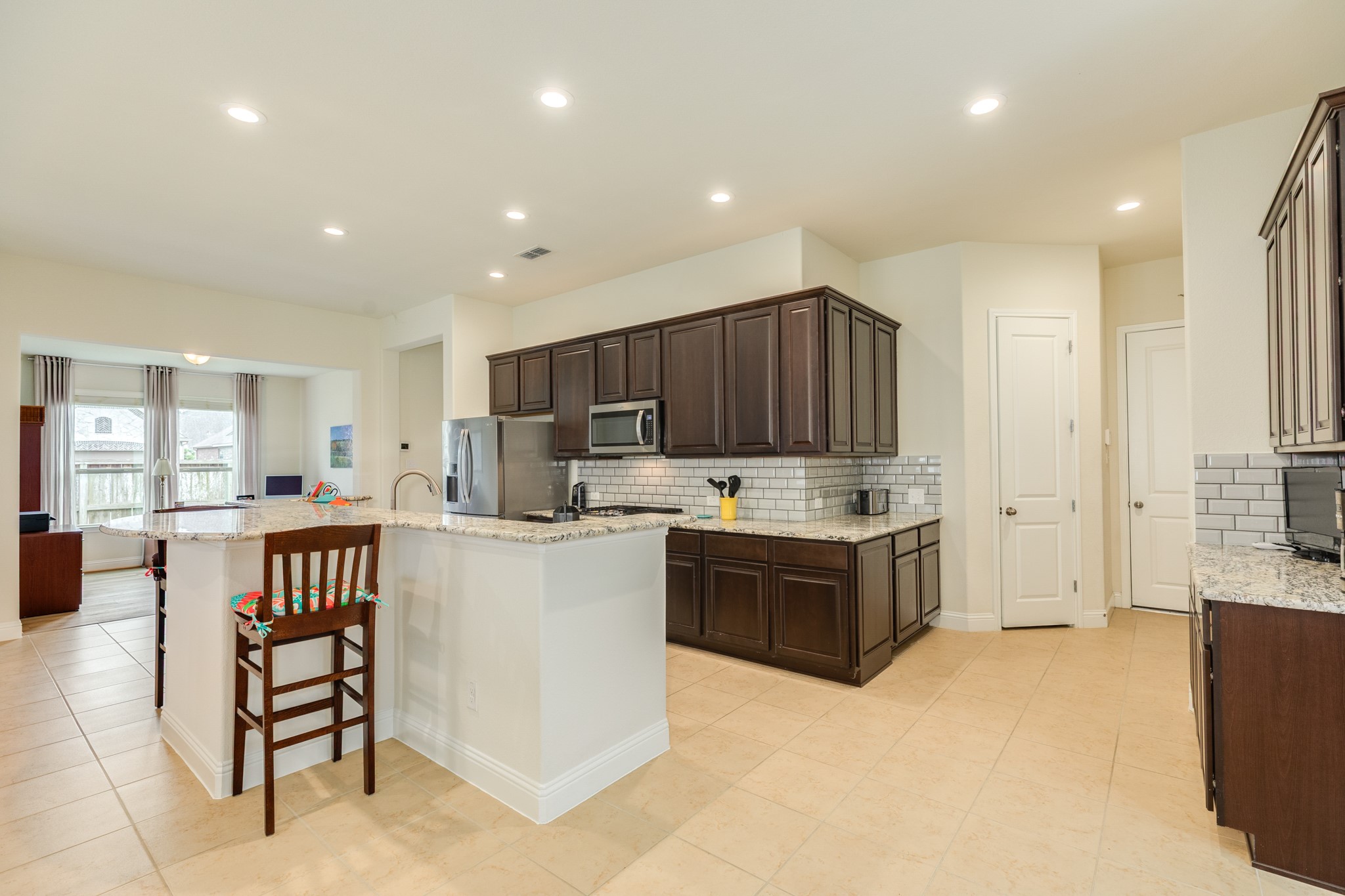 2329 Vineyard Terrace Lane Property Photo 11
