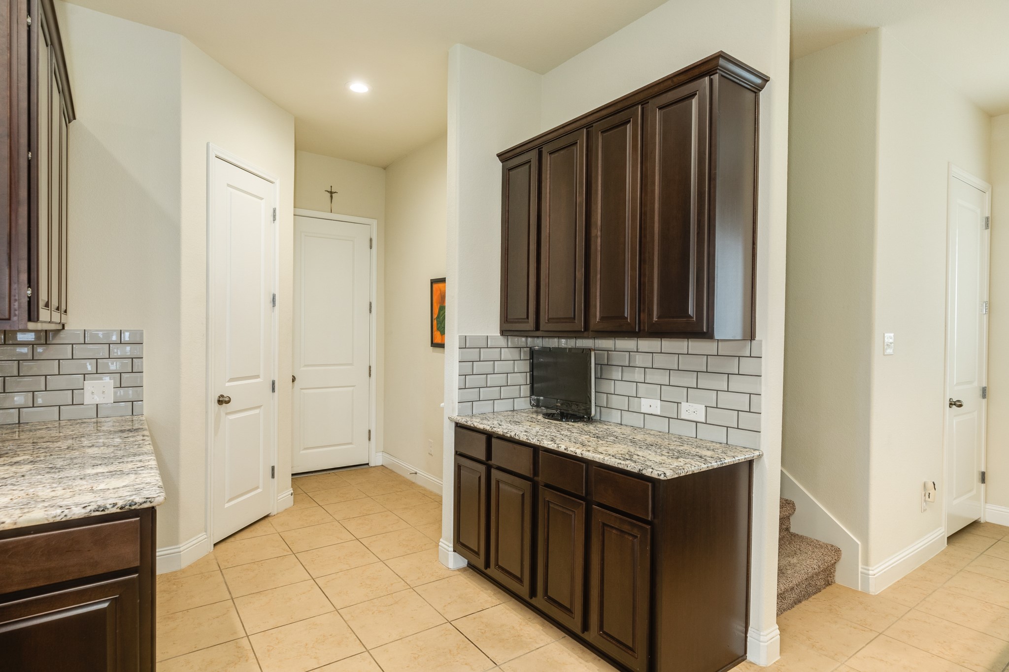 2329 Vineyard Terrace Lane Property Photo 12