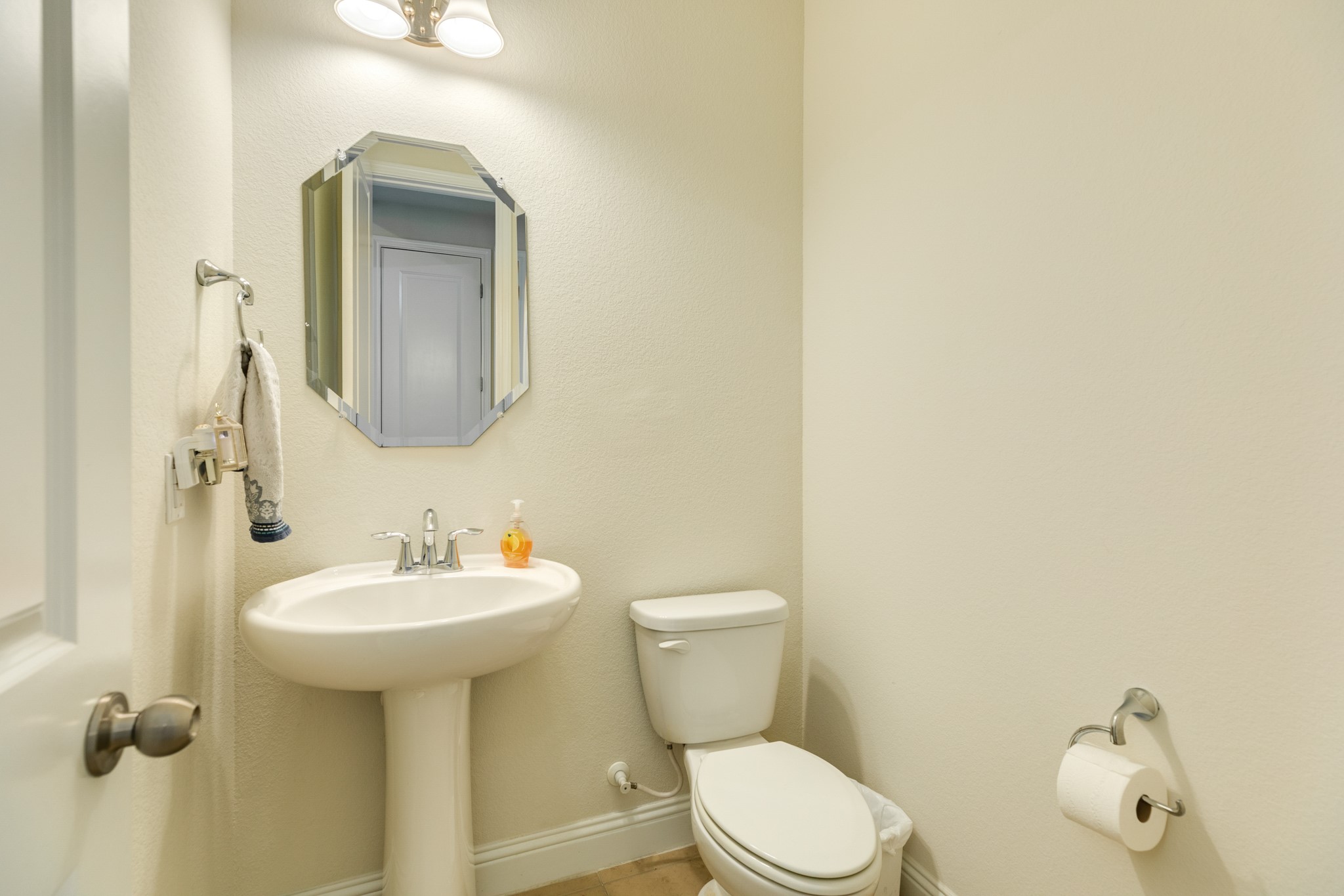 2329 Vineyard Terrace Lane Property Photo 35
