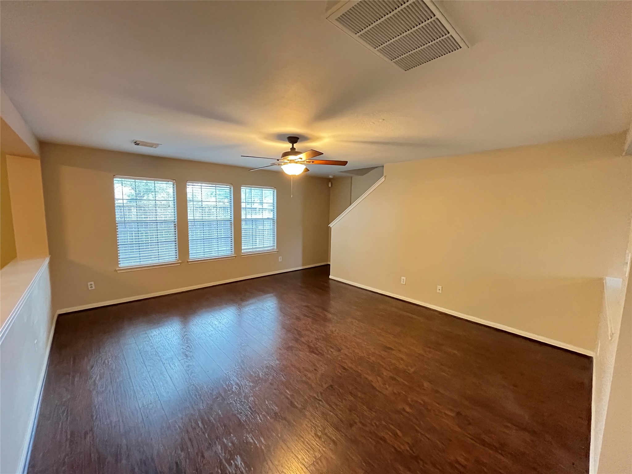 3215 Legends Hill Court Property Photo 3