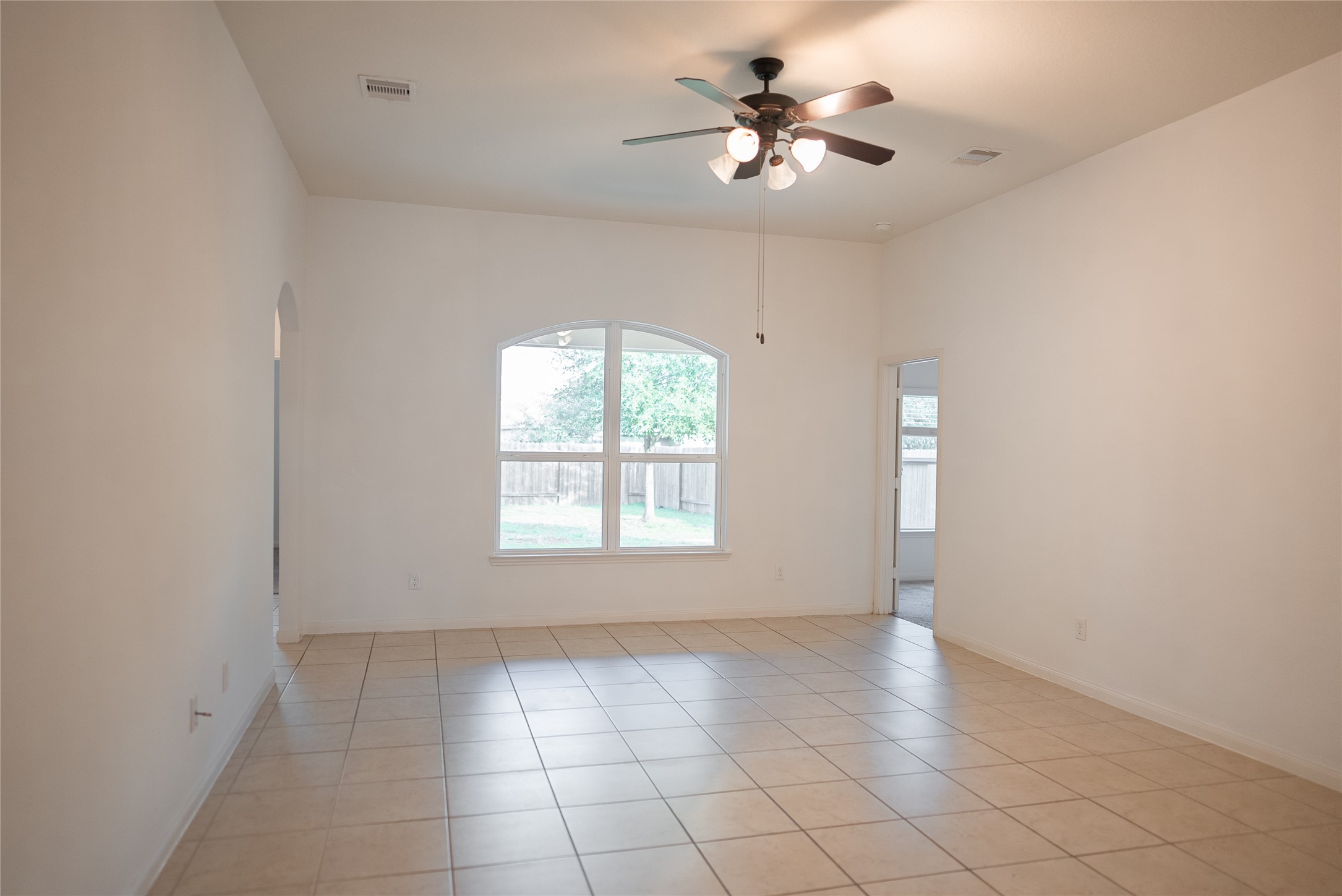 7635 Daisy Port Lane Property Photo 3
