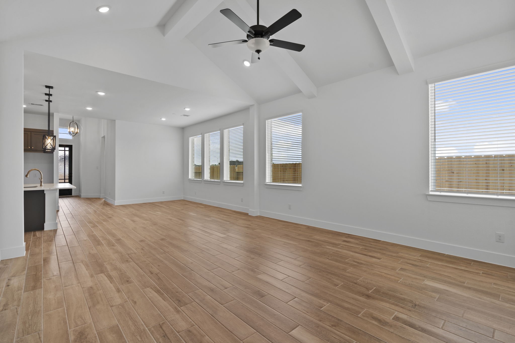 1118 New Haven Lane Property Photo 7