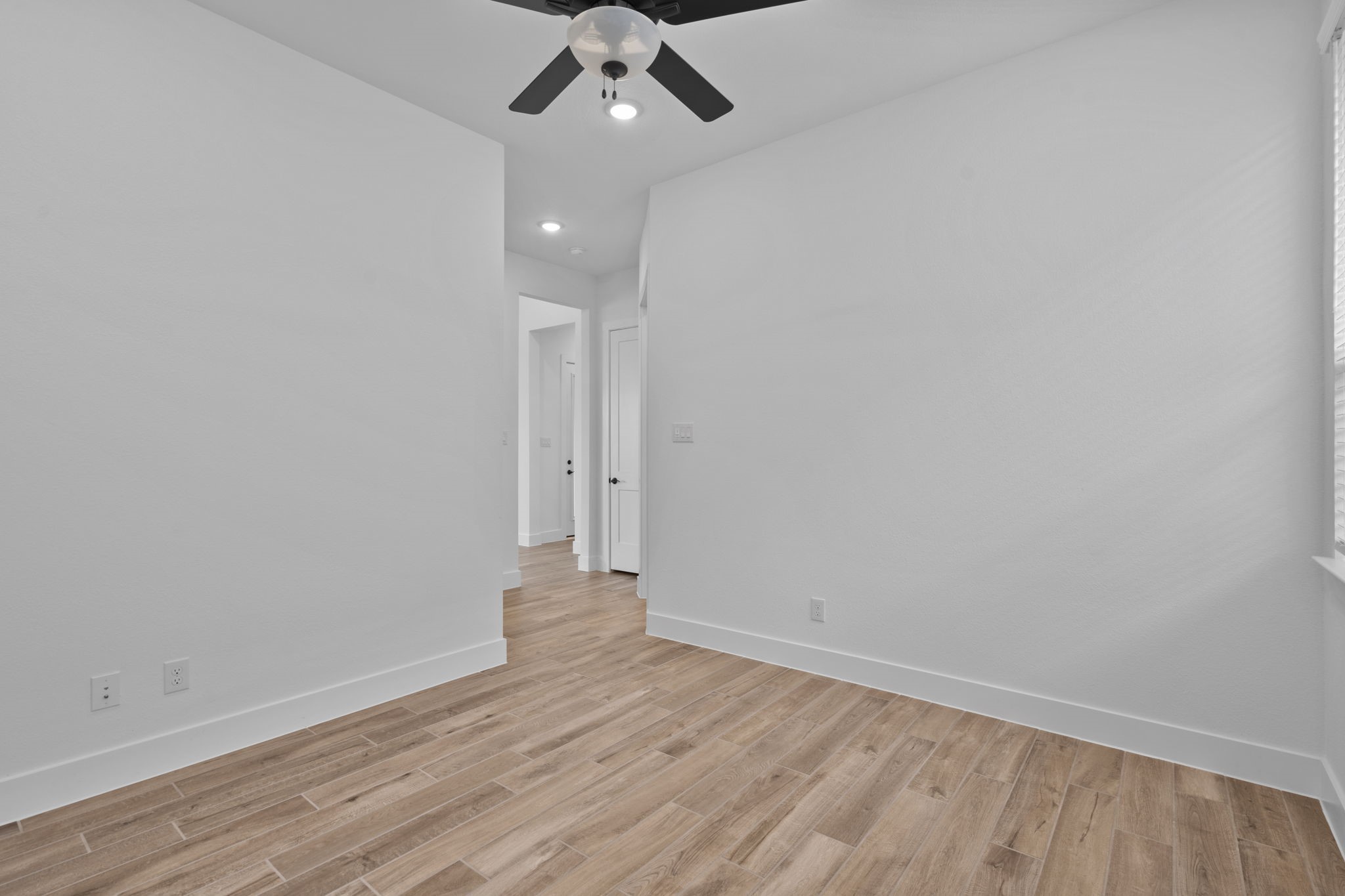 1118 New Haven Lane Property Photo 17