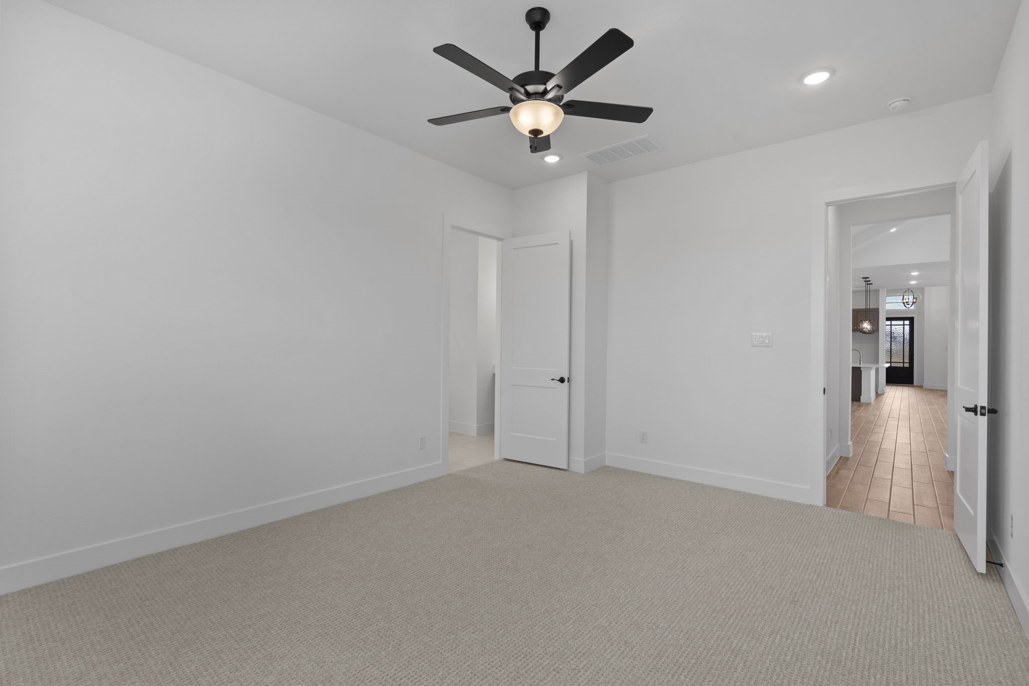 1118 New Haven Lane Property Photo 23