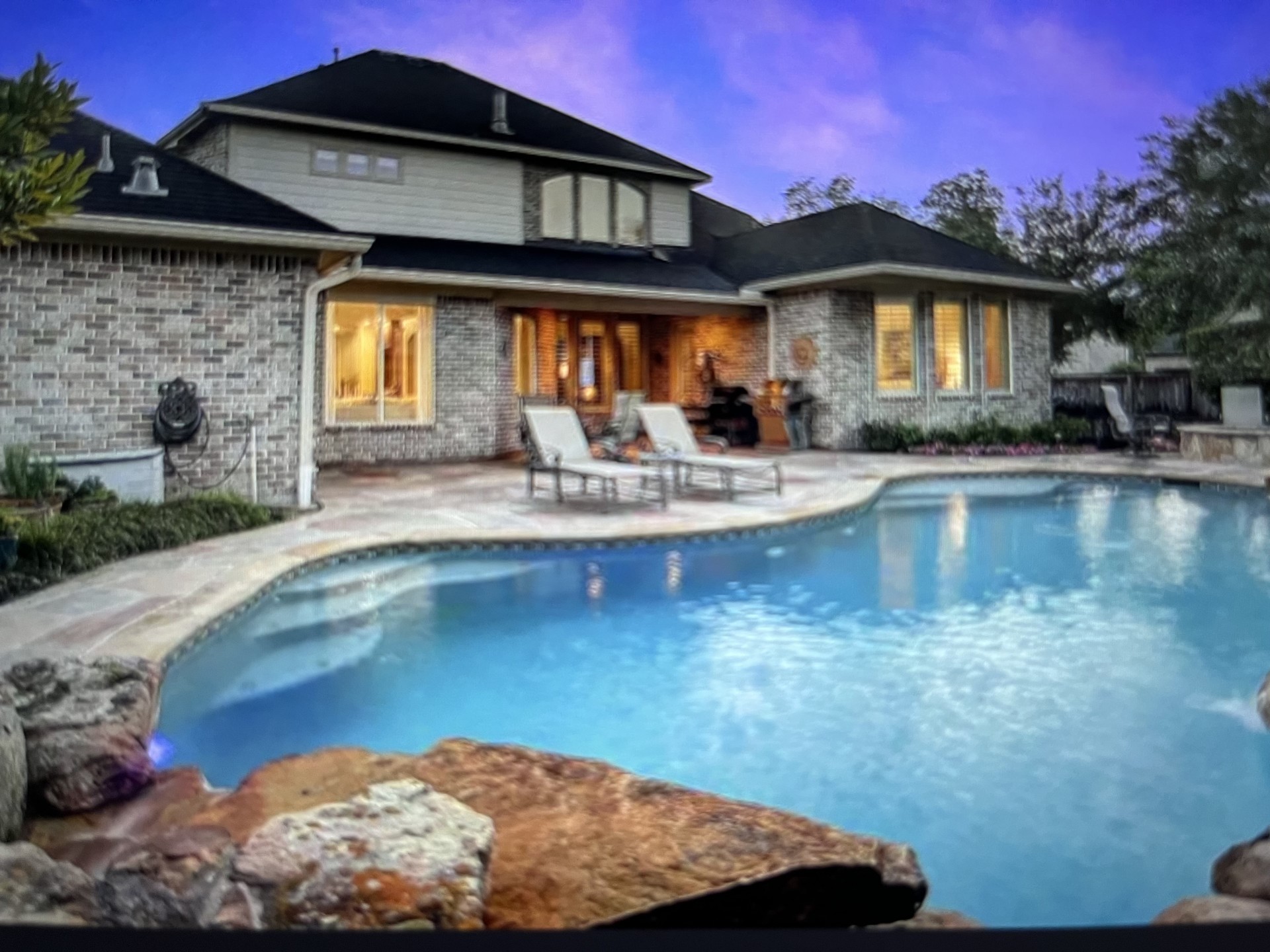 9607 Waters Lake Court Property Photo 5