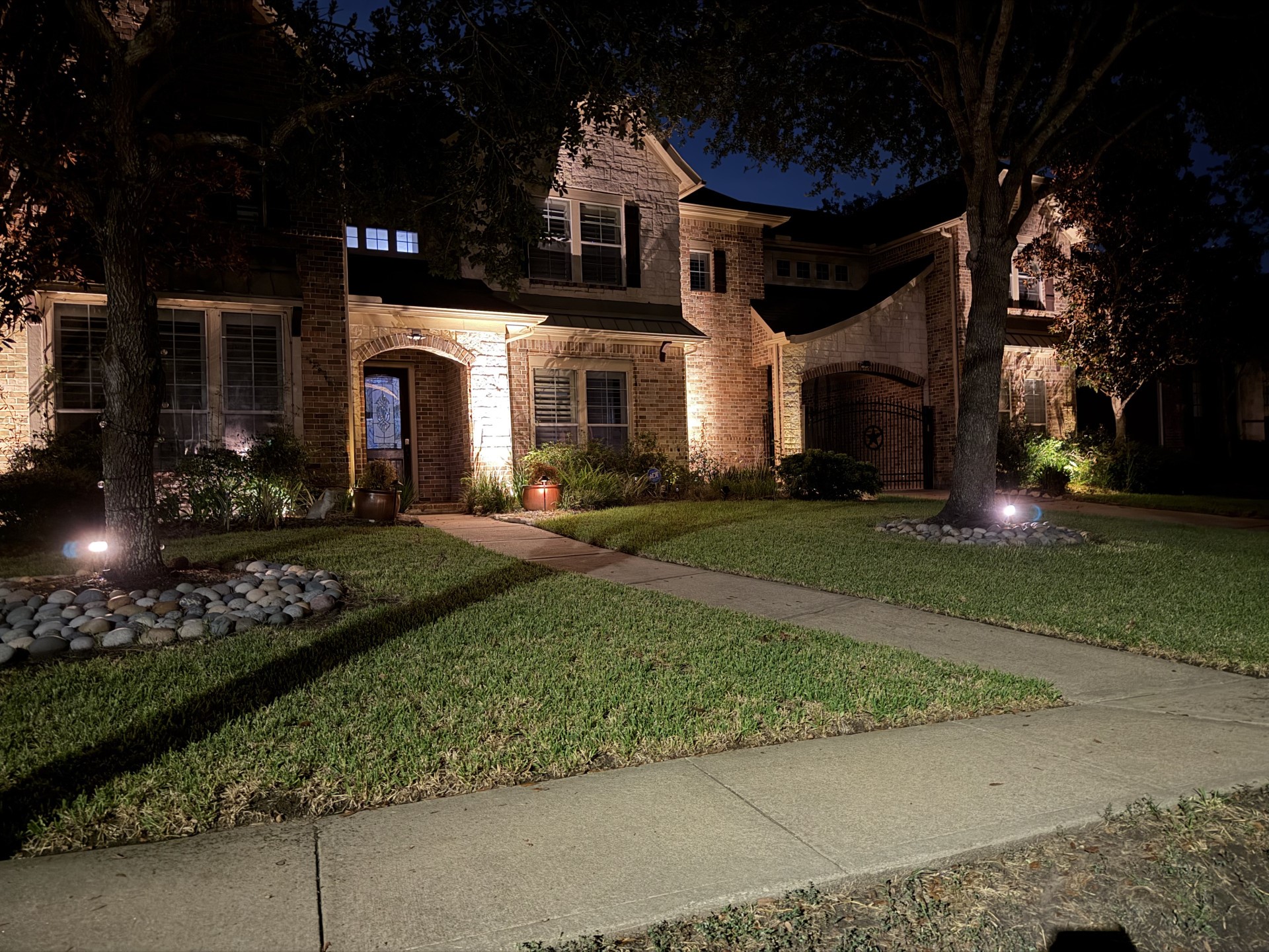 9607 Waters Lake Court Property Photo 7