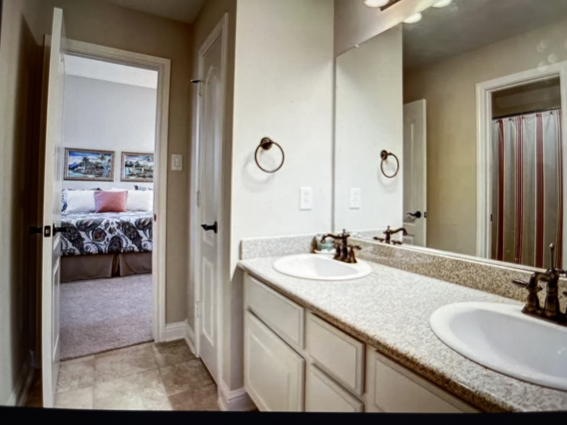 9607 Waters Lake Court Property Photo 18