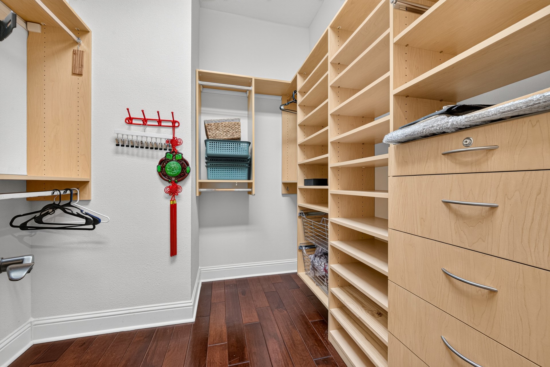 9607 Waters Lake Court Property Photo 26
