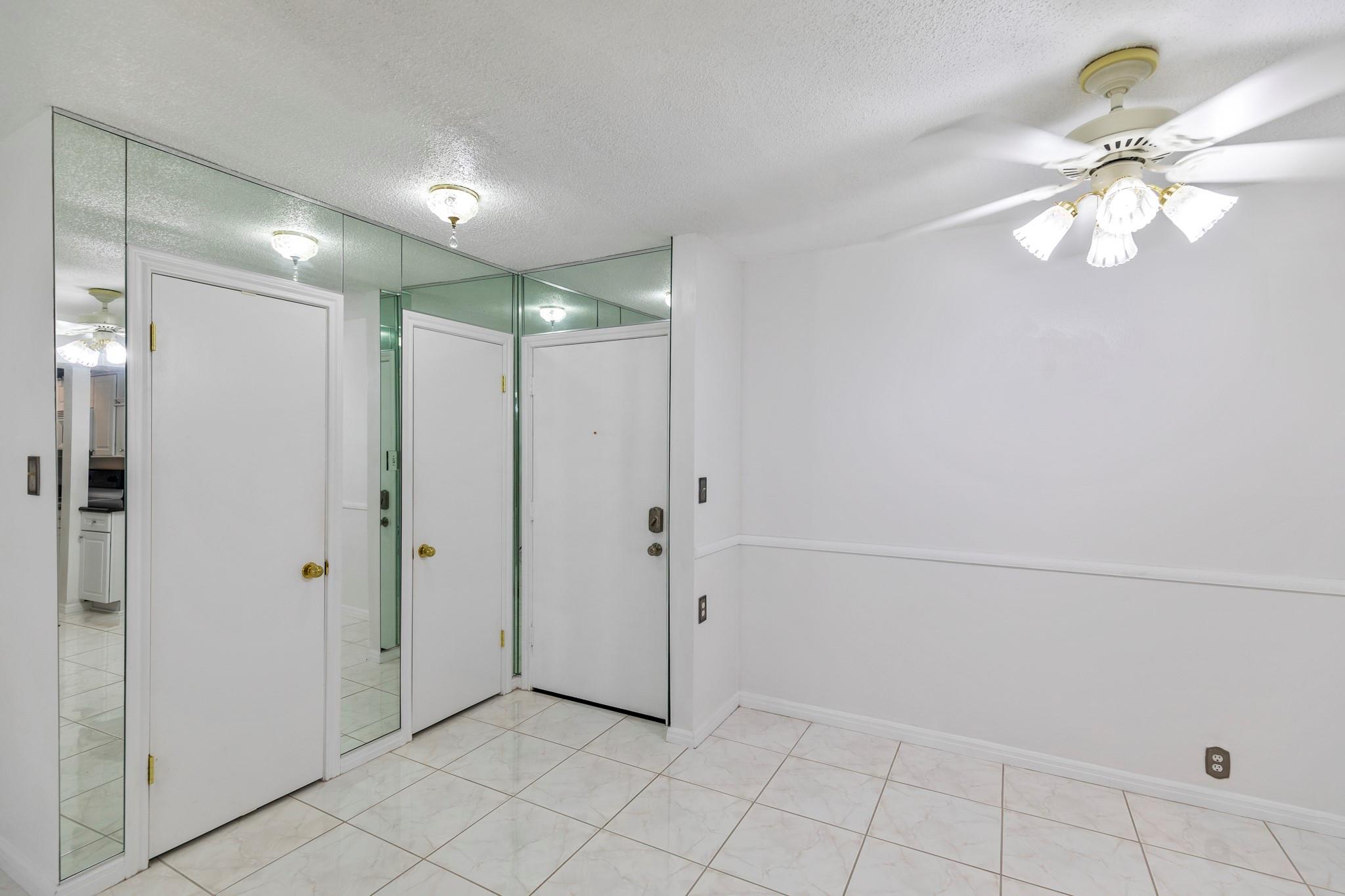 2601 Bellefontaine Street C104 Property Photo 10