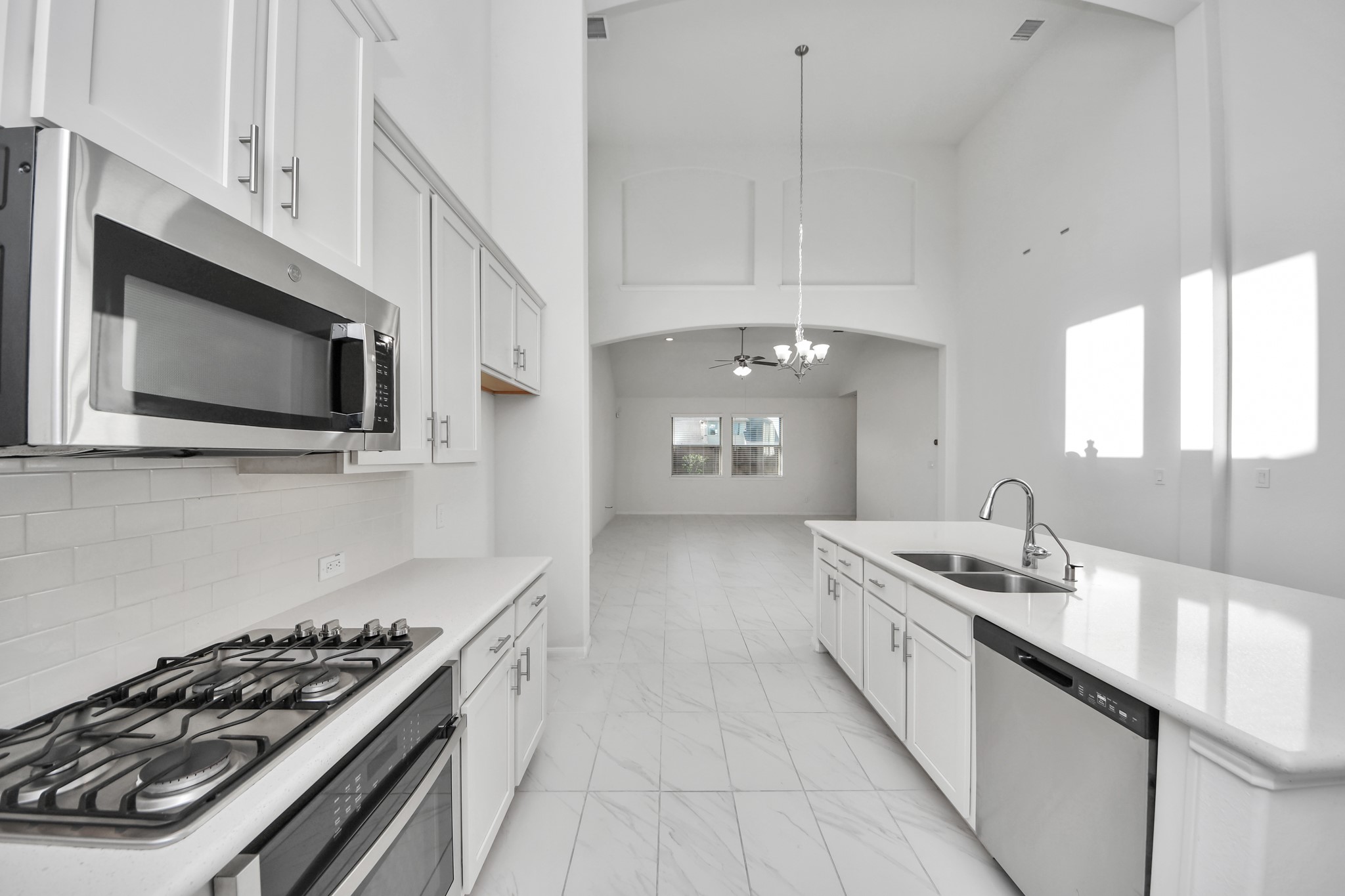 24111 Golden Fallow Drive Property Photo 6
