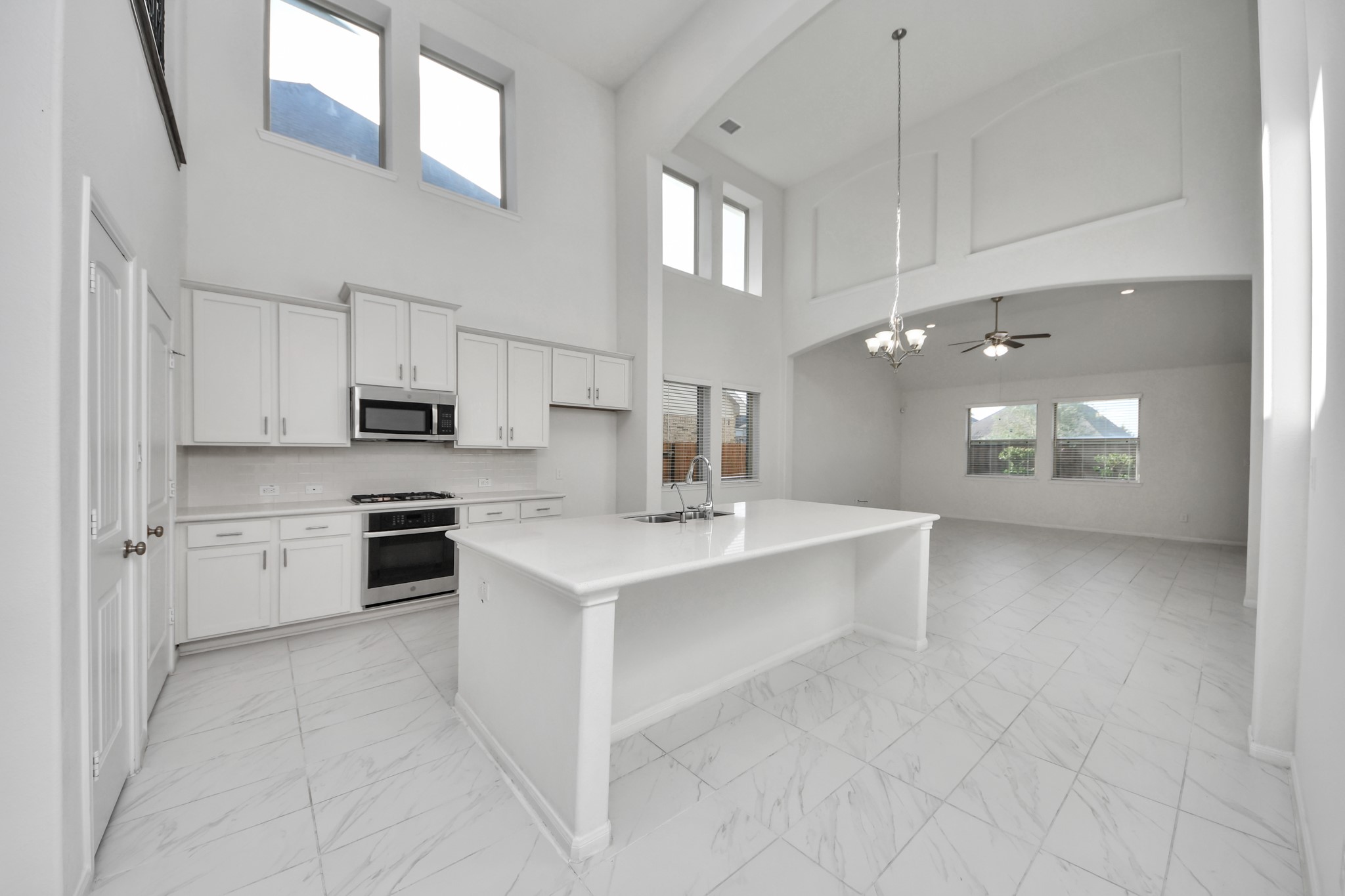 24111 Golden Fallow Drive Property Photo 7