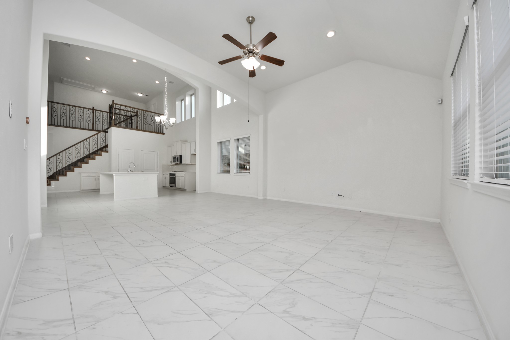 24111 Golden Fallow Drive Property Photo 10