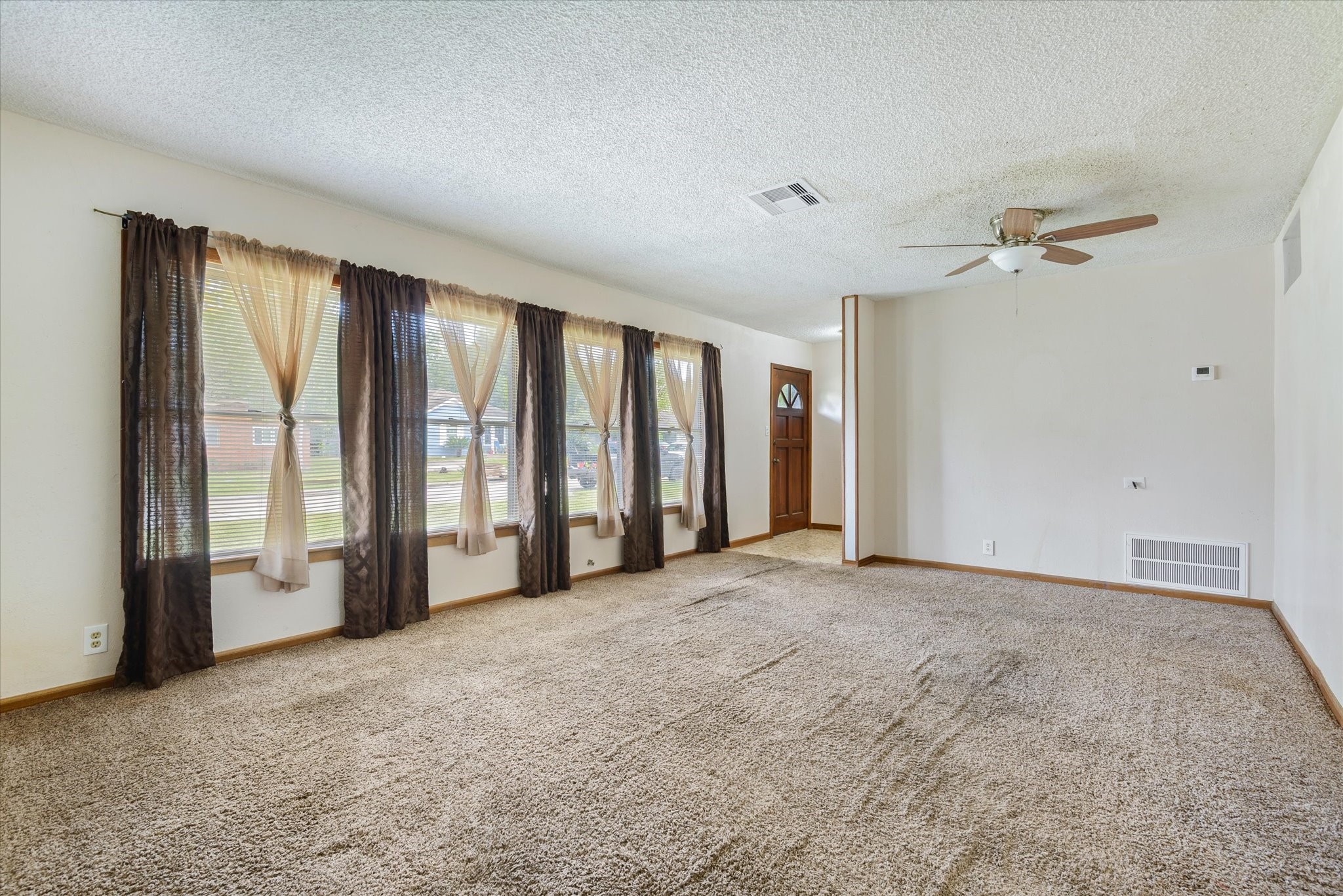 213 Highland Drive Property Photo 2