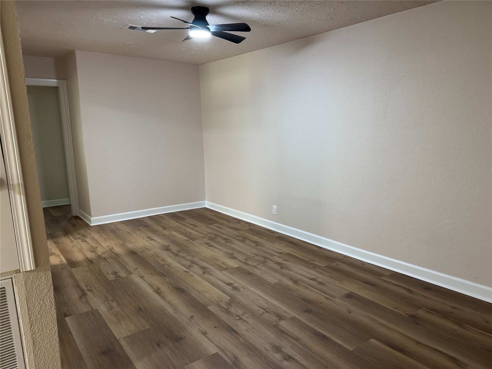 619 Avenue B Property Photo 2