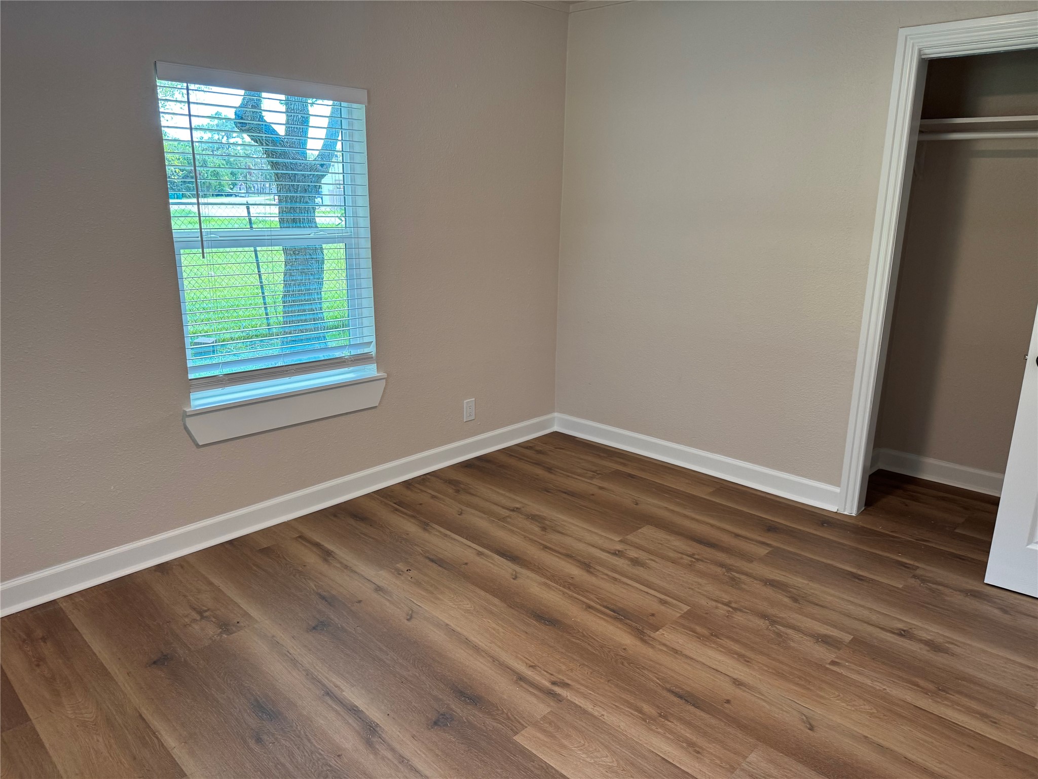 619 Avenue B Property Photo 12