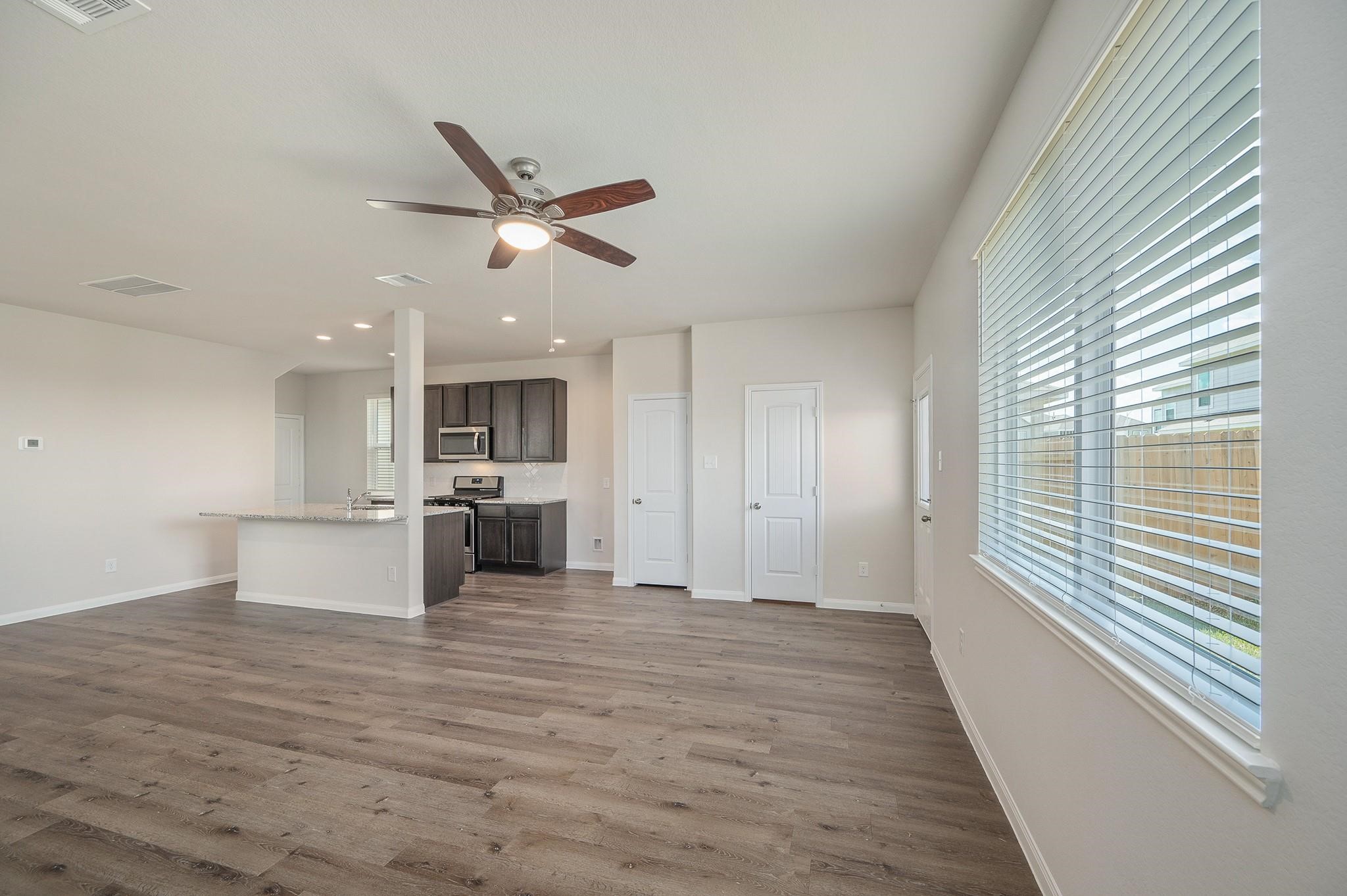 3915 Deledda Drive Property Photo 6