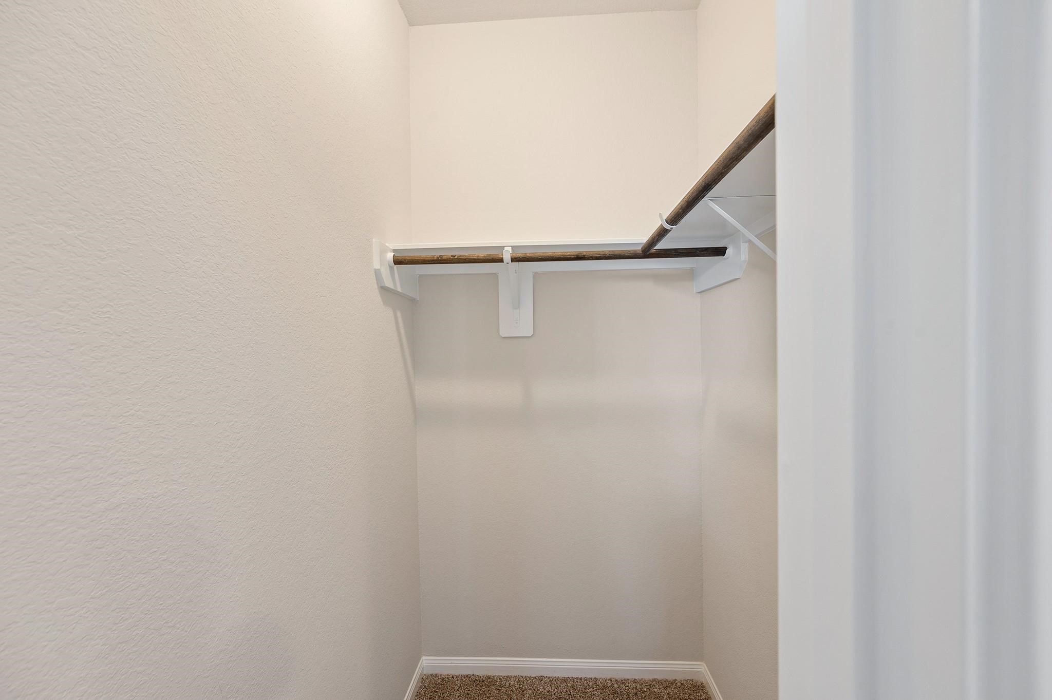 3915 Deledda Drive Property Photo 16