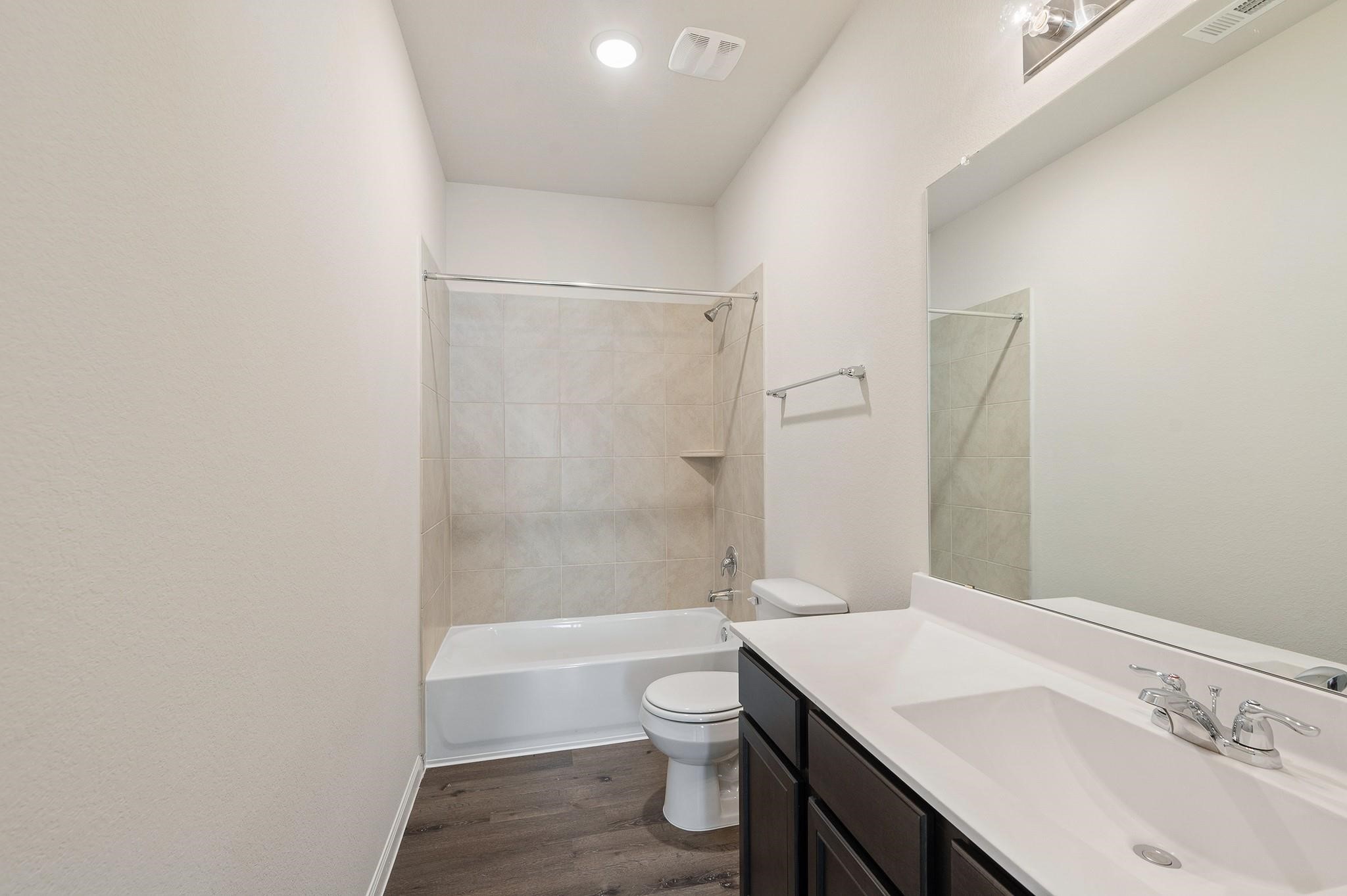 3915 Deledda Drive Property Photo 19