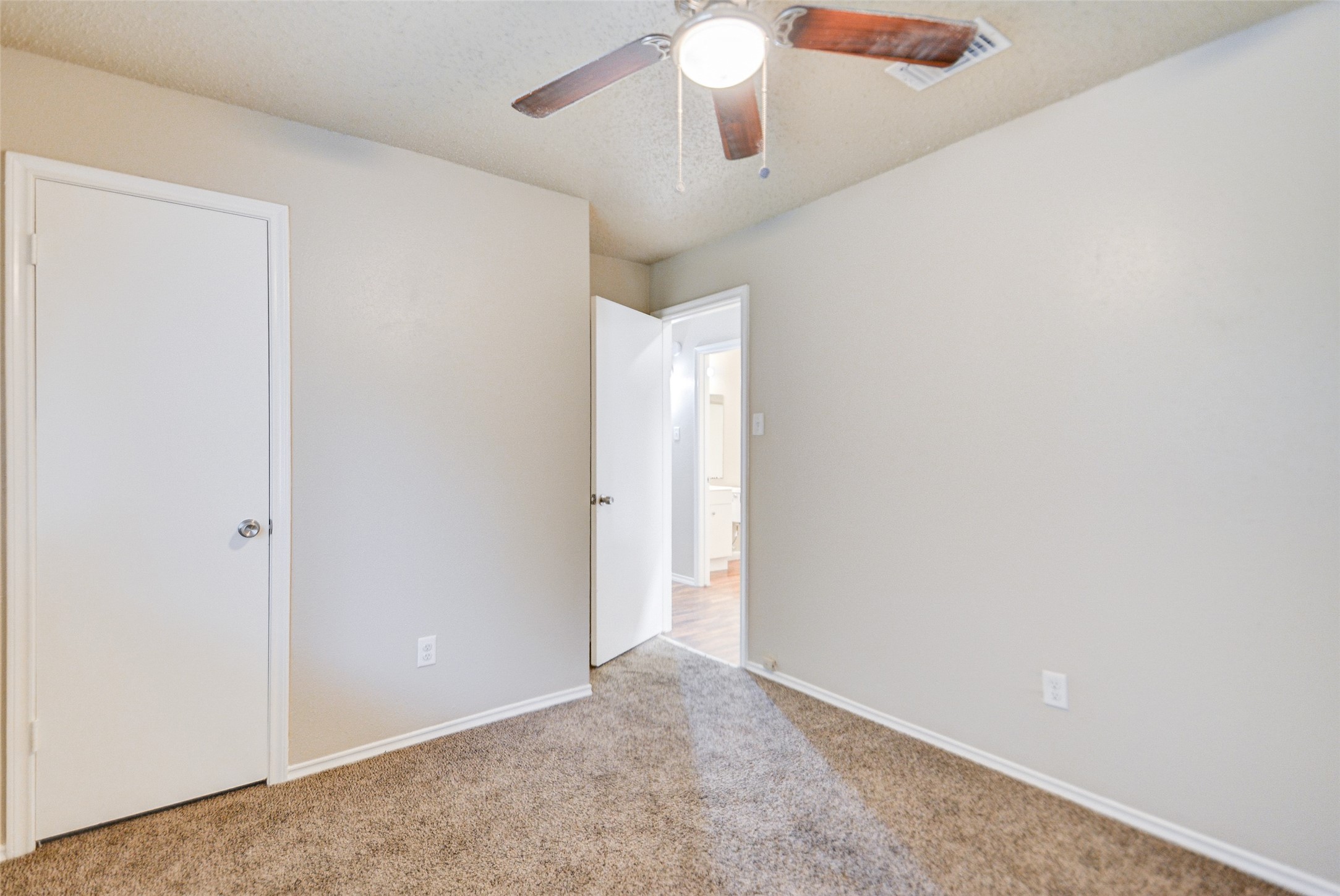 13106 Townwood Drive Property Photo 10
