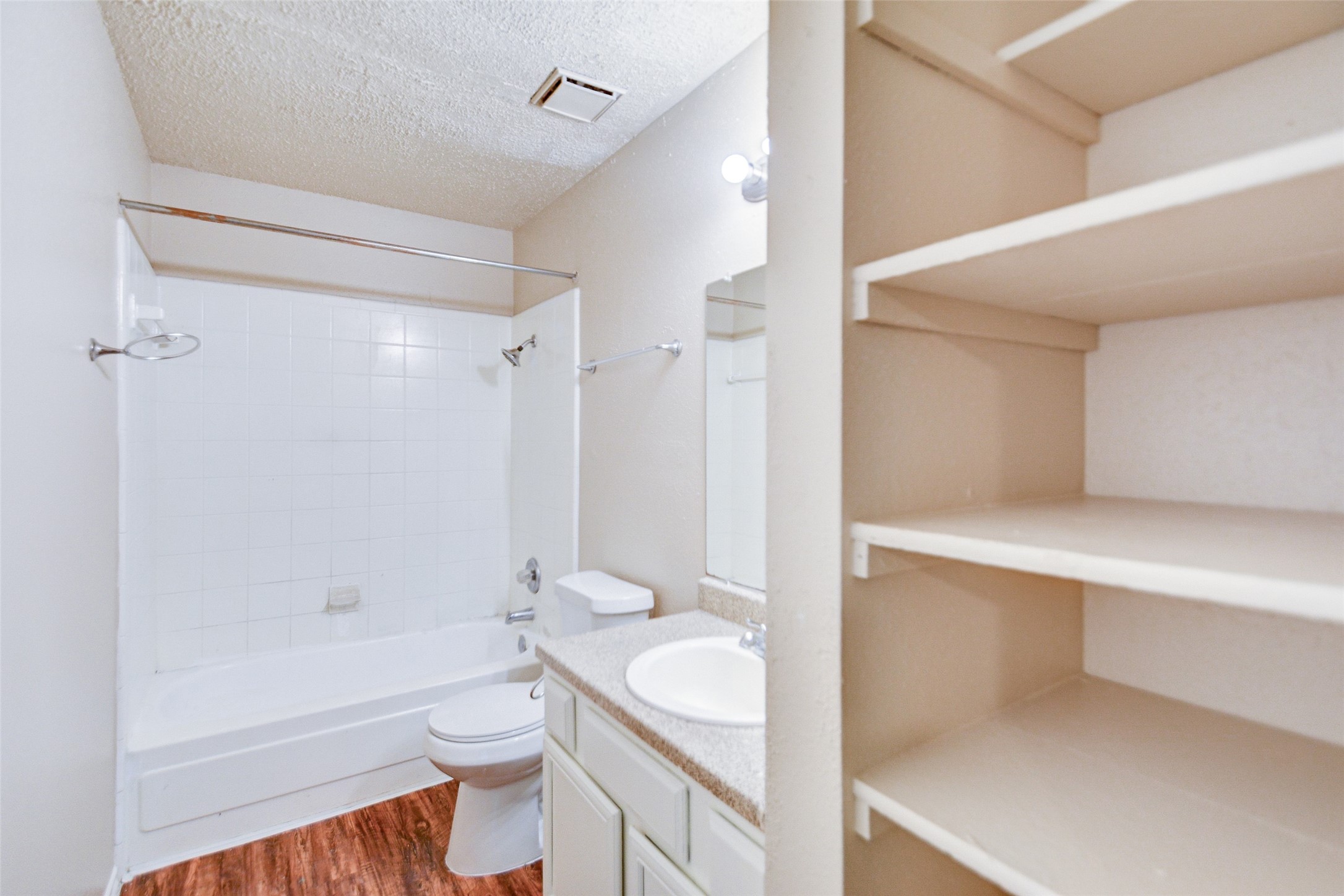 13106 Townwood Drive Property Photo 14