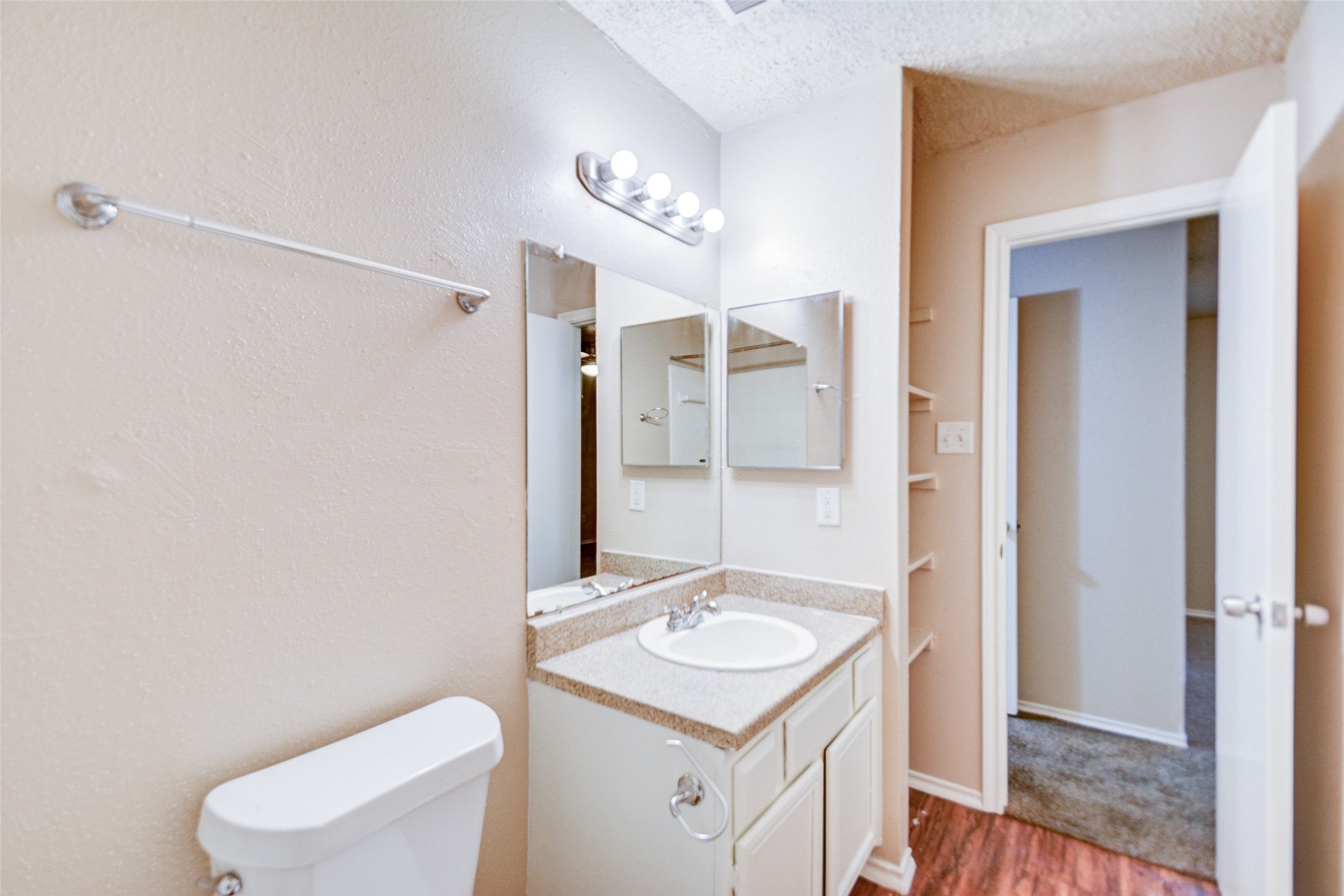 13106 Townwood Drive Property Photo 16